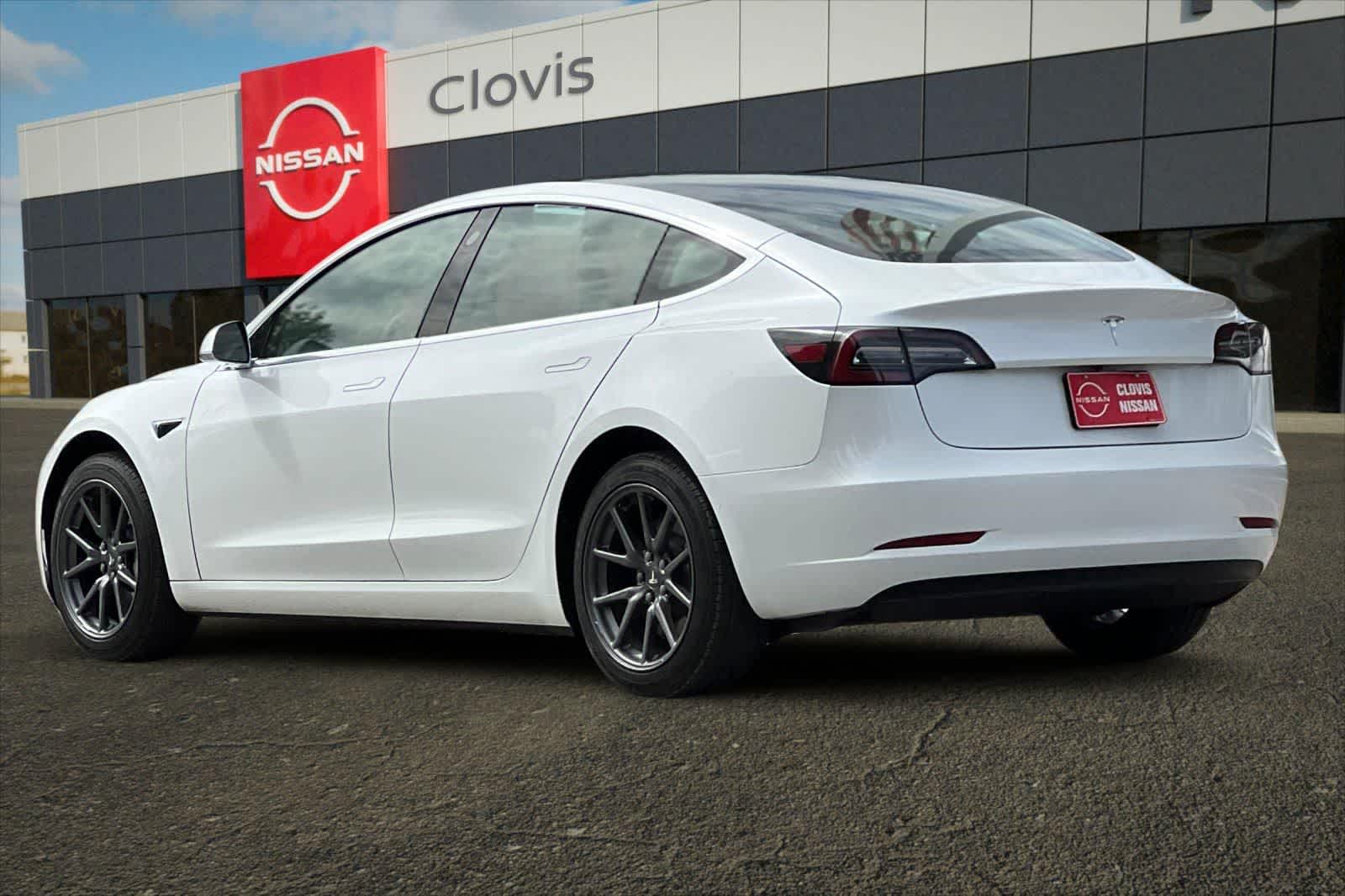 Thumbnail: 2020 Tesla Model 3 - 7