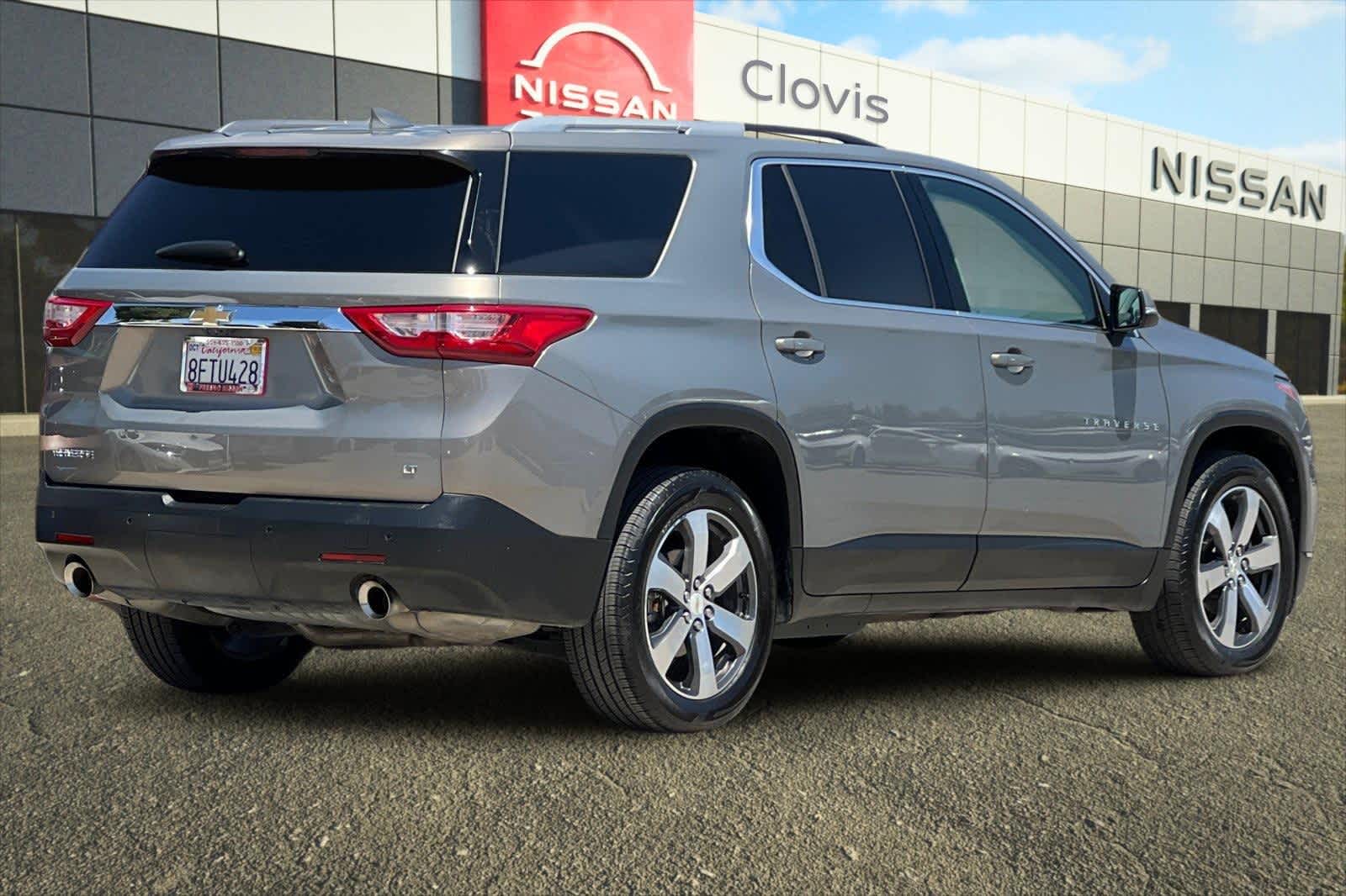 Thumbnail: 2018 Chevrolet Traverse - 3