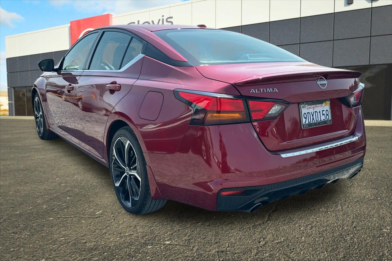 Thumbnail: 2023 Nissan Altima - 8