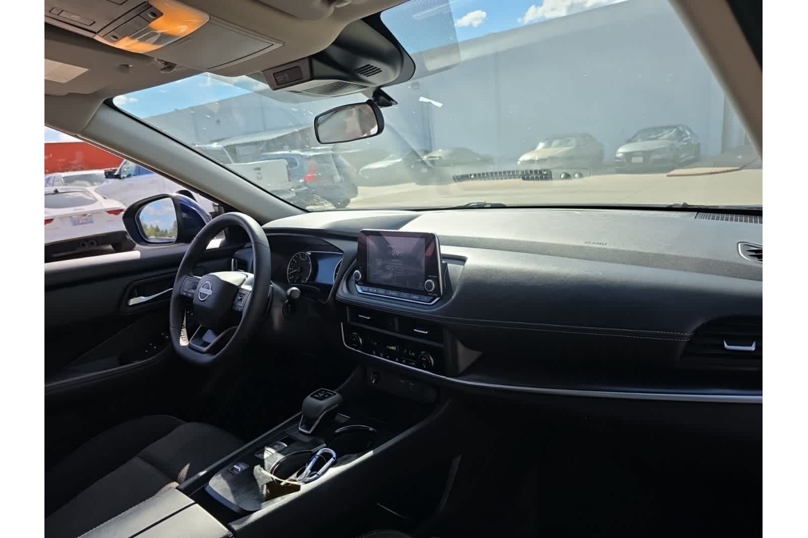 Thumbnail: 2026 Nissan Rogue - 9