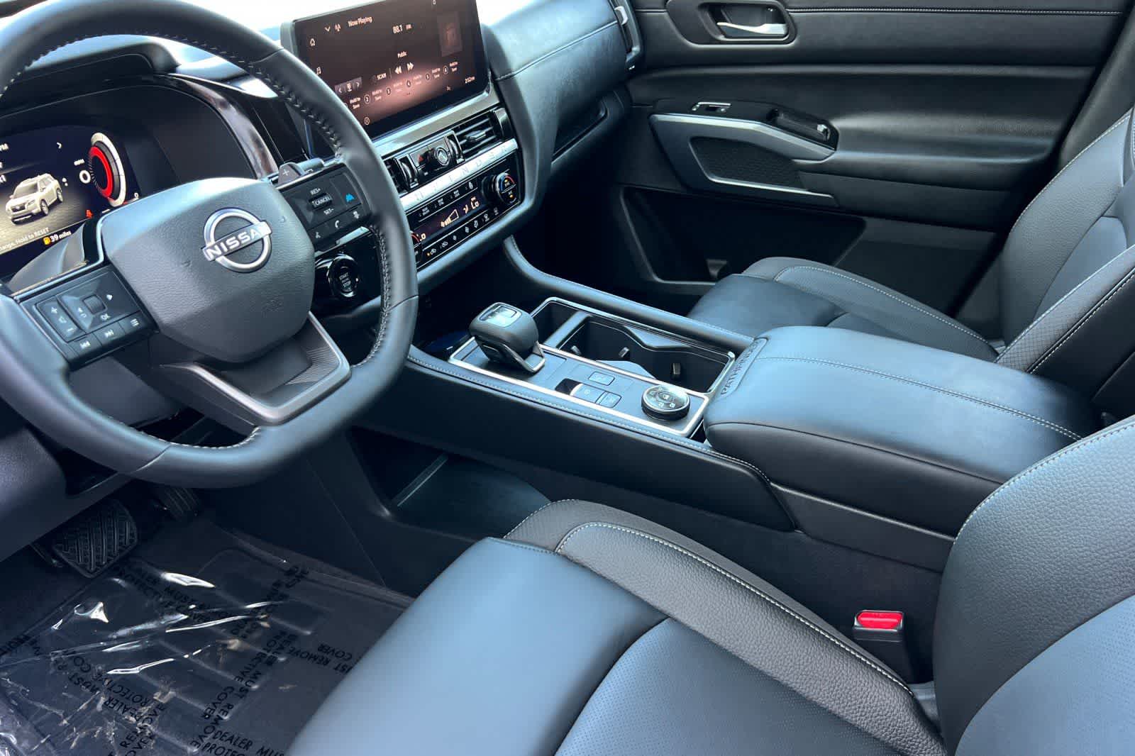 Thumbnail: 2026 Nissan Pathfinder - 12