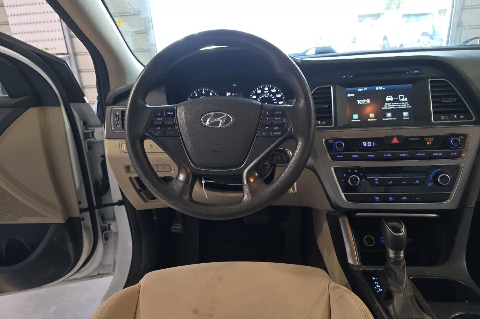 Thumbnail: 2017 Hyundai Sonata - 16