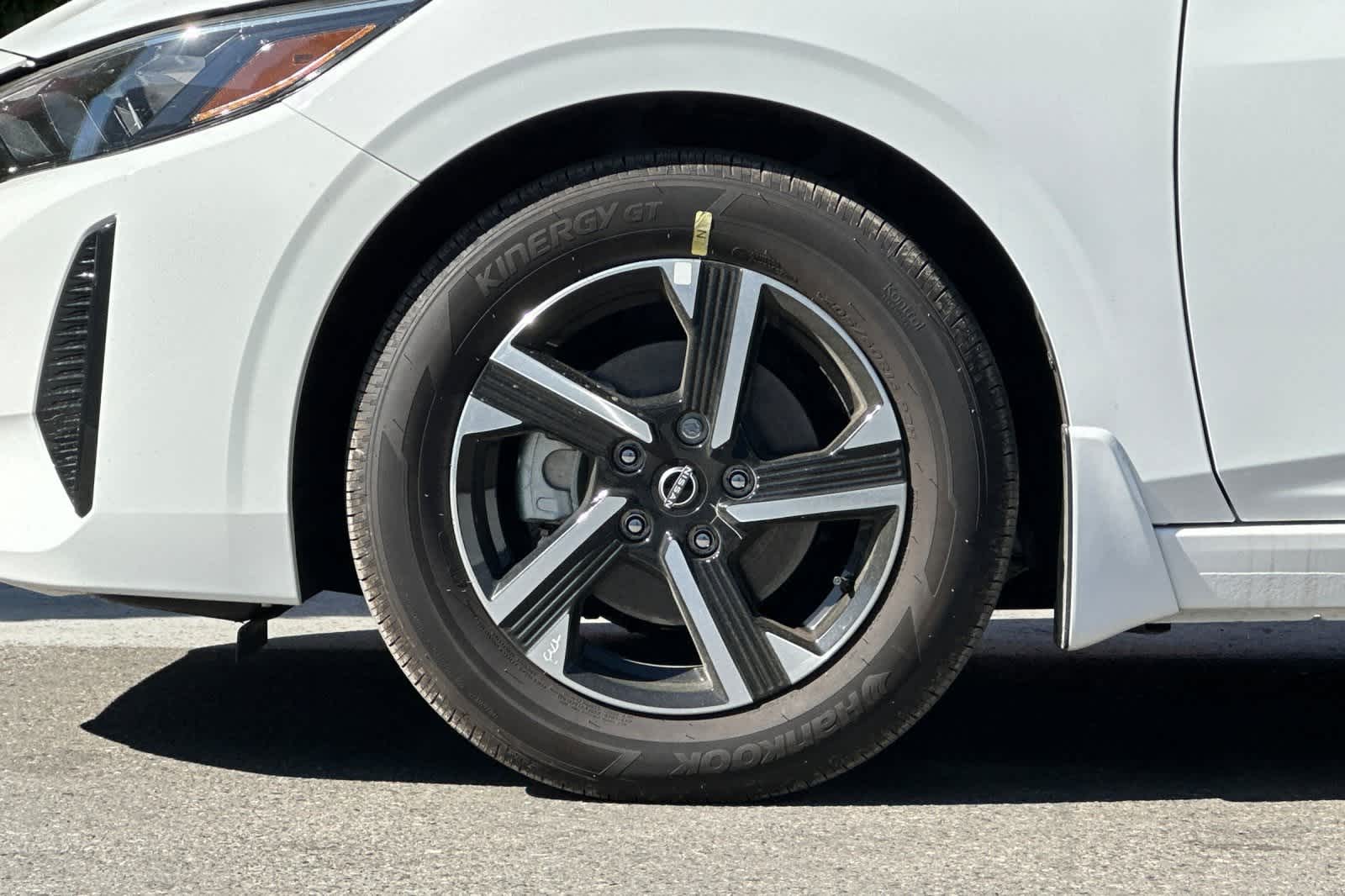 Thumbnail: 2025 Nissan Sentra - 27