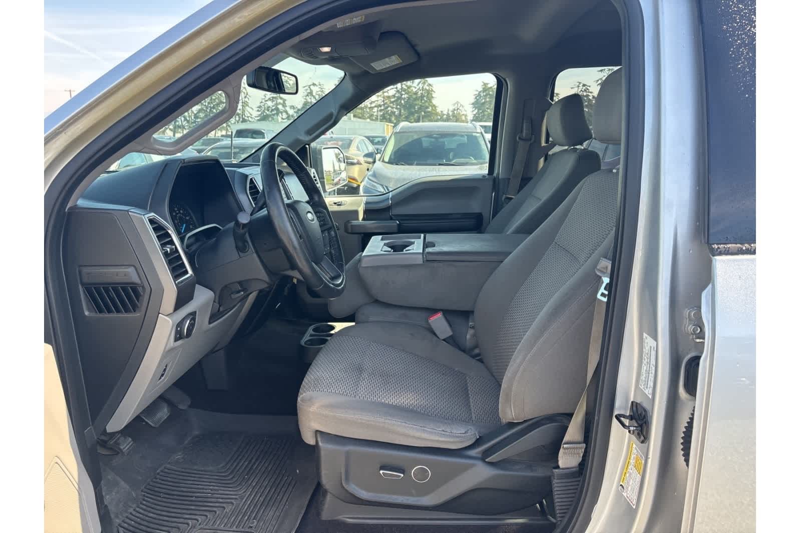 Thumbnail: 2017 Ford F-150 - 12