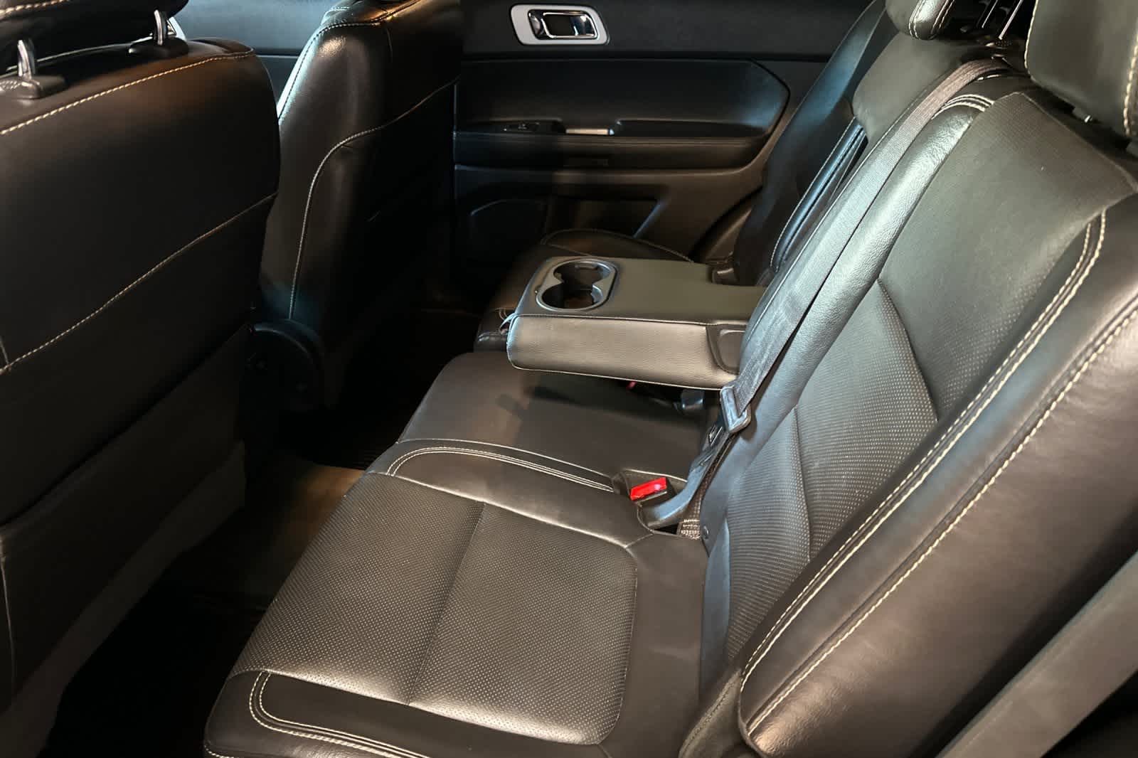 Thumbnail: 2015 Ford Explorer - 5