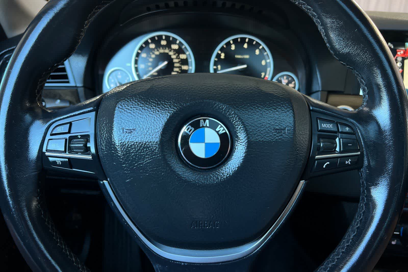 Thumbnail: 2015 BMW 5 Series - 29