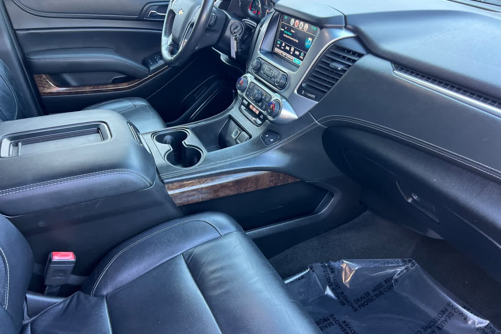 Thumbnail: 2017 Chevrolet Suburban - 20