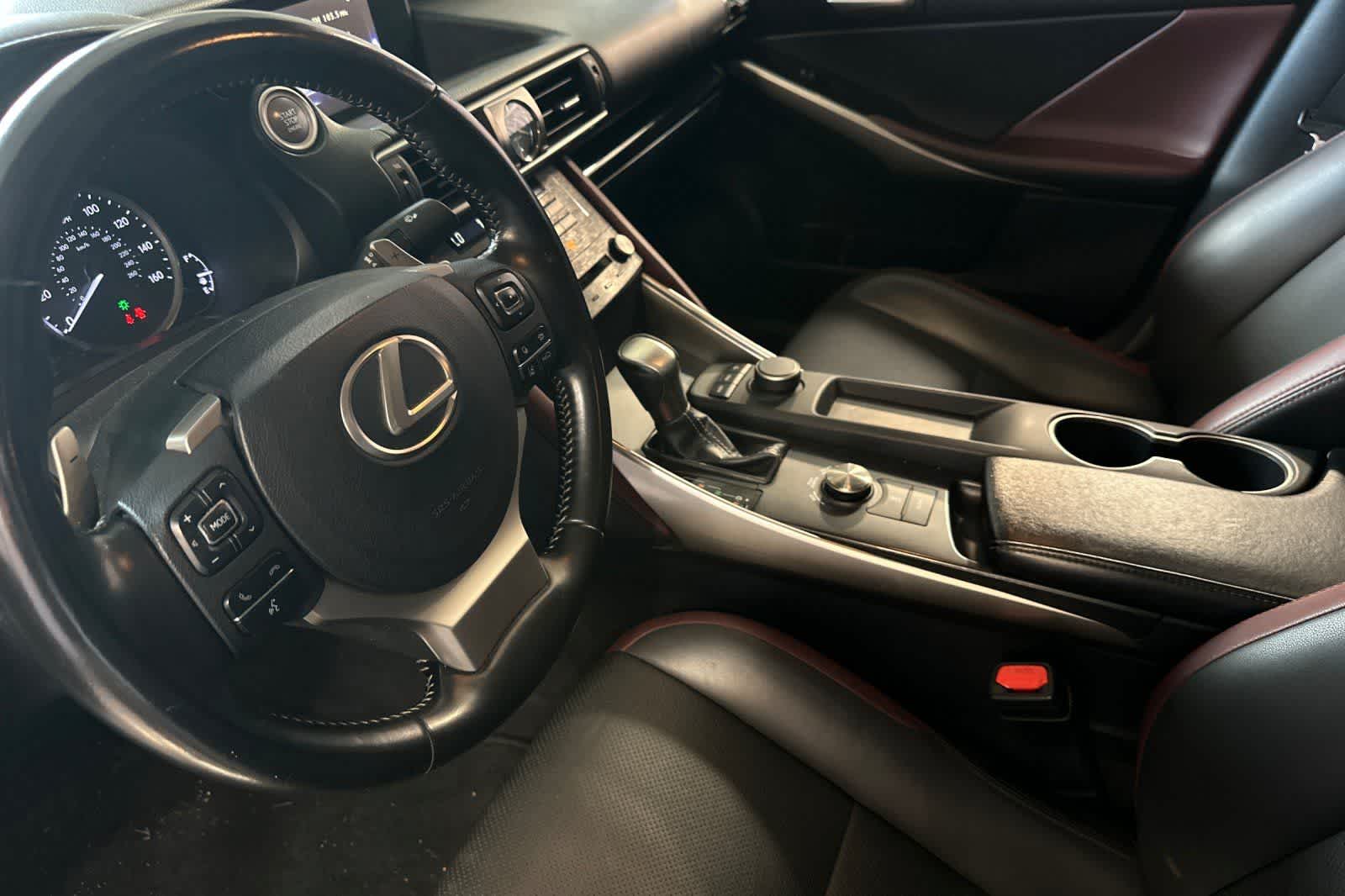 Thumbnail: 2020 Lexus IS - 14