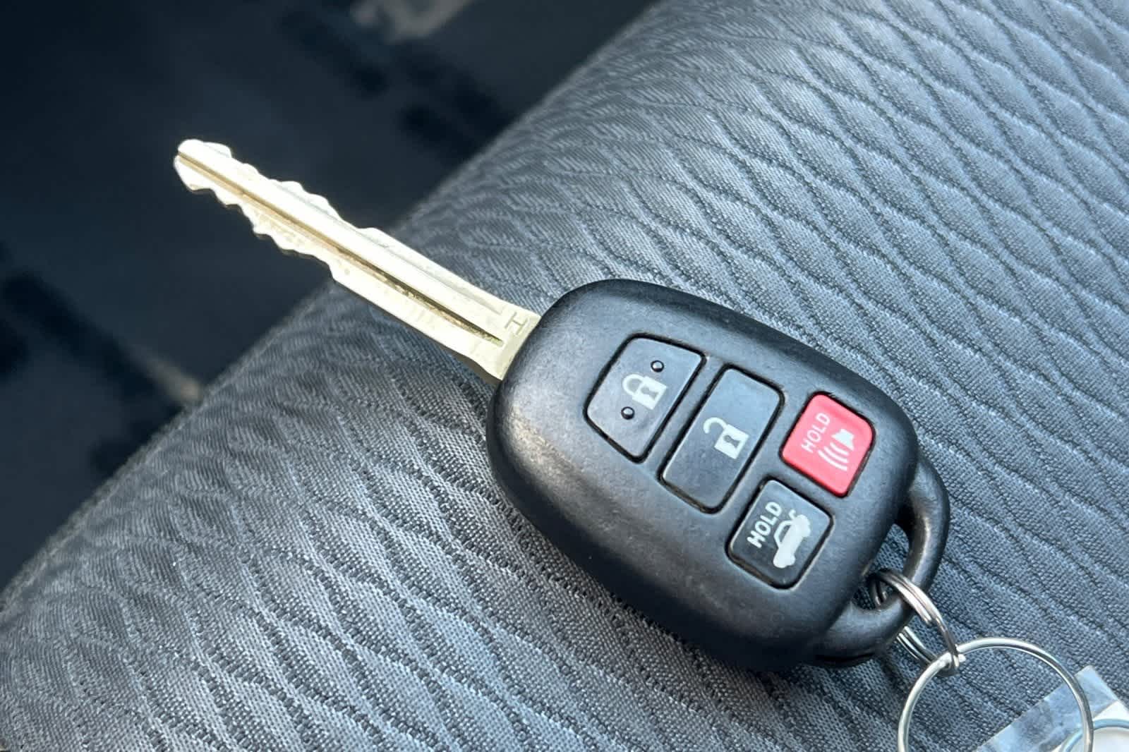 Thumbnail: 2017 Toyota Corolla - 24