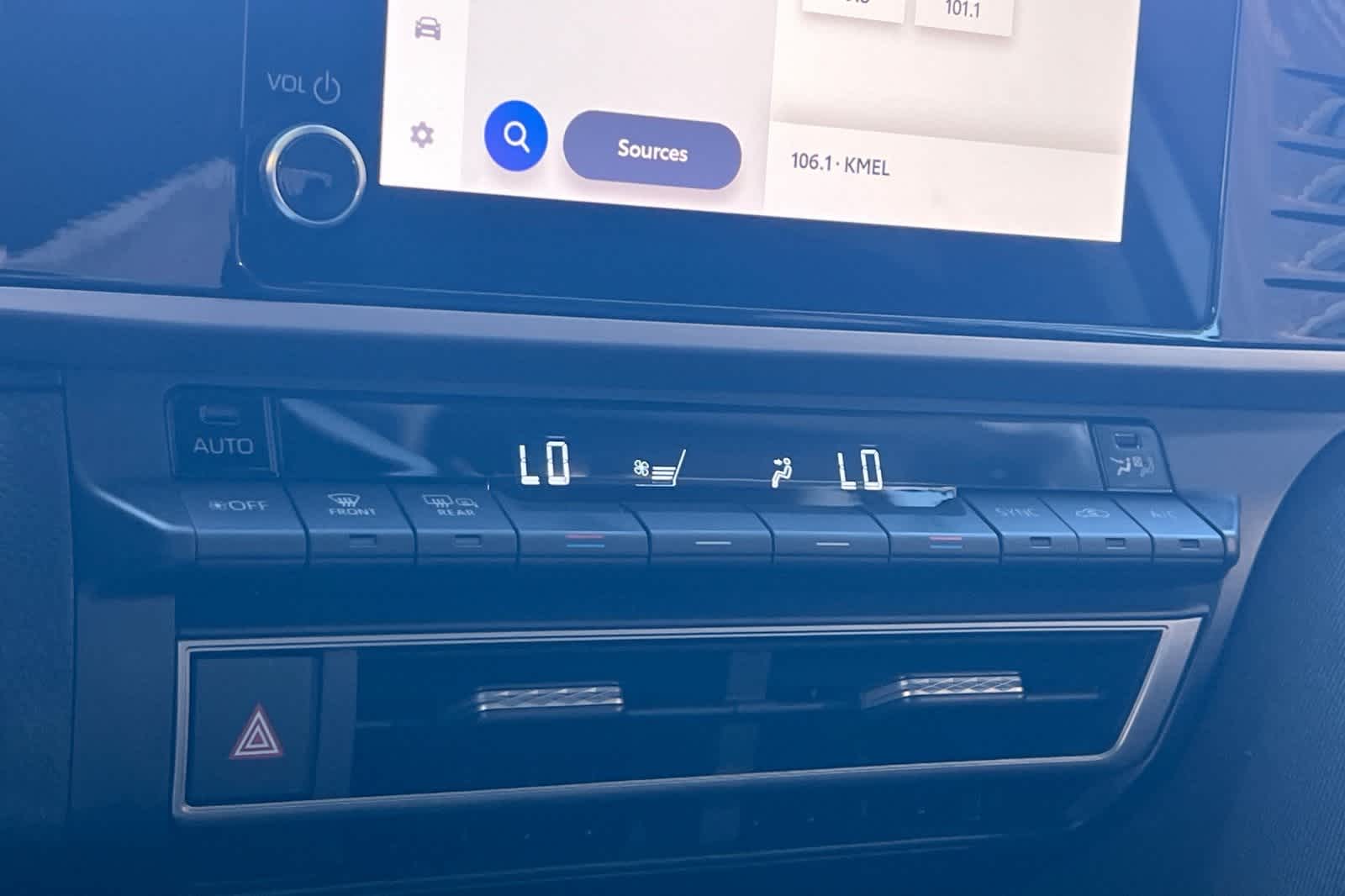 Thumbnail: 2025 Toyota Camry - 21