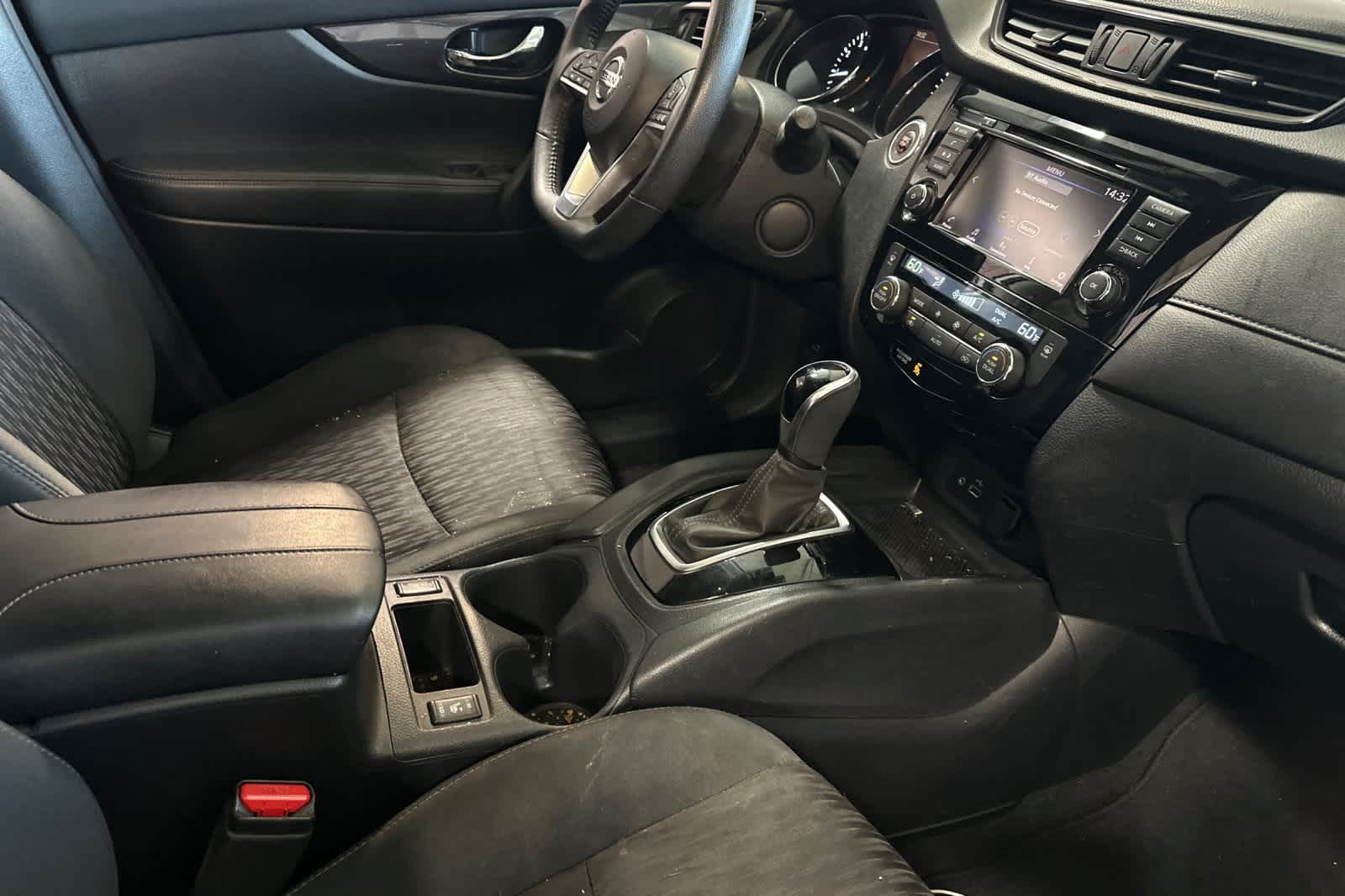 Thumbnail: 2019 Nissan Rogue - 19