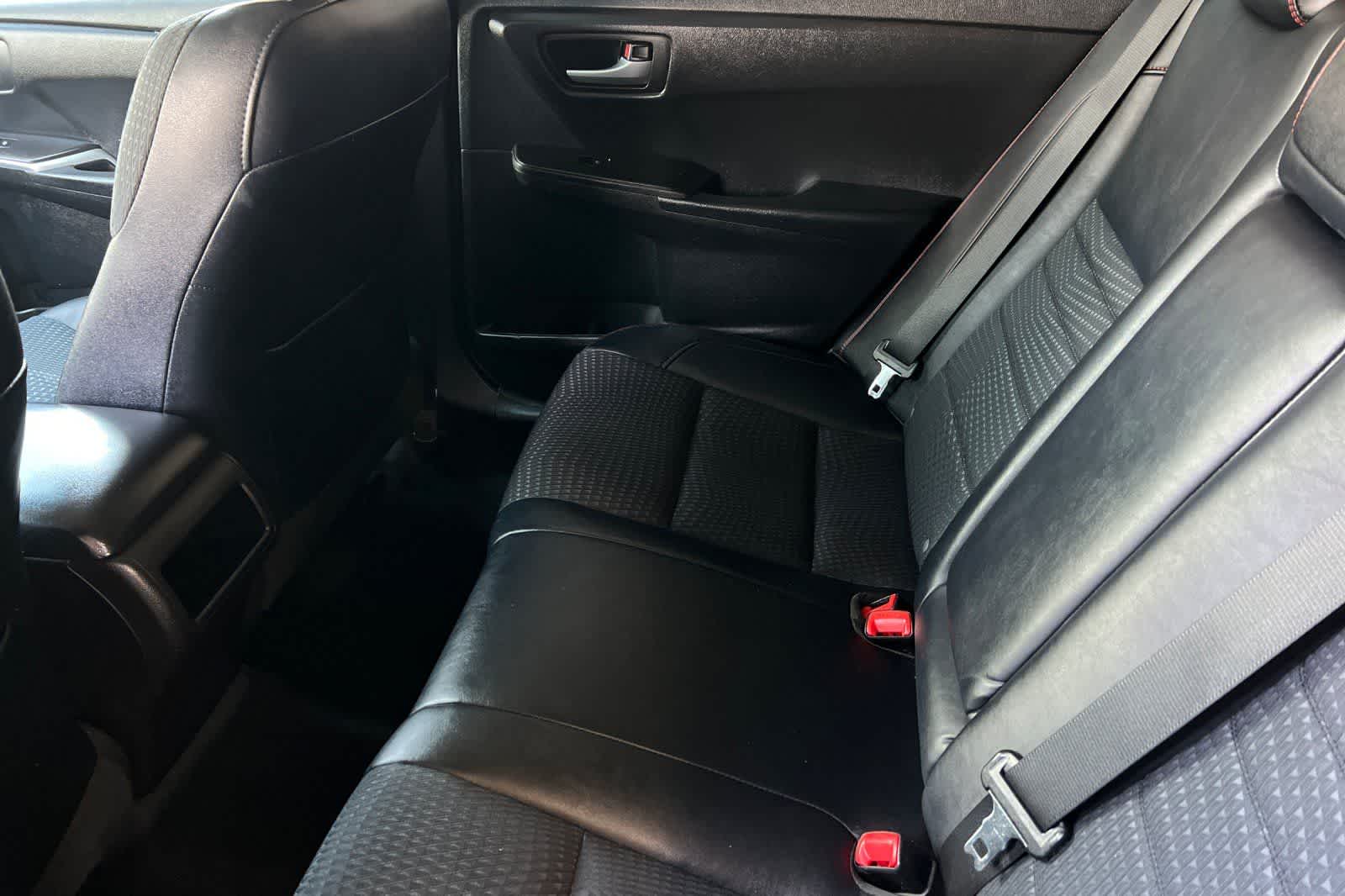 Thumbnail: 2015 Toyota Camry - 5