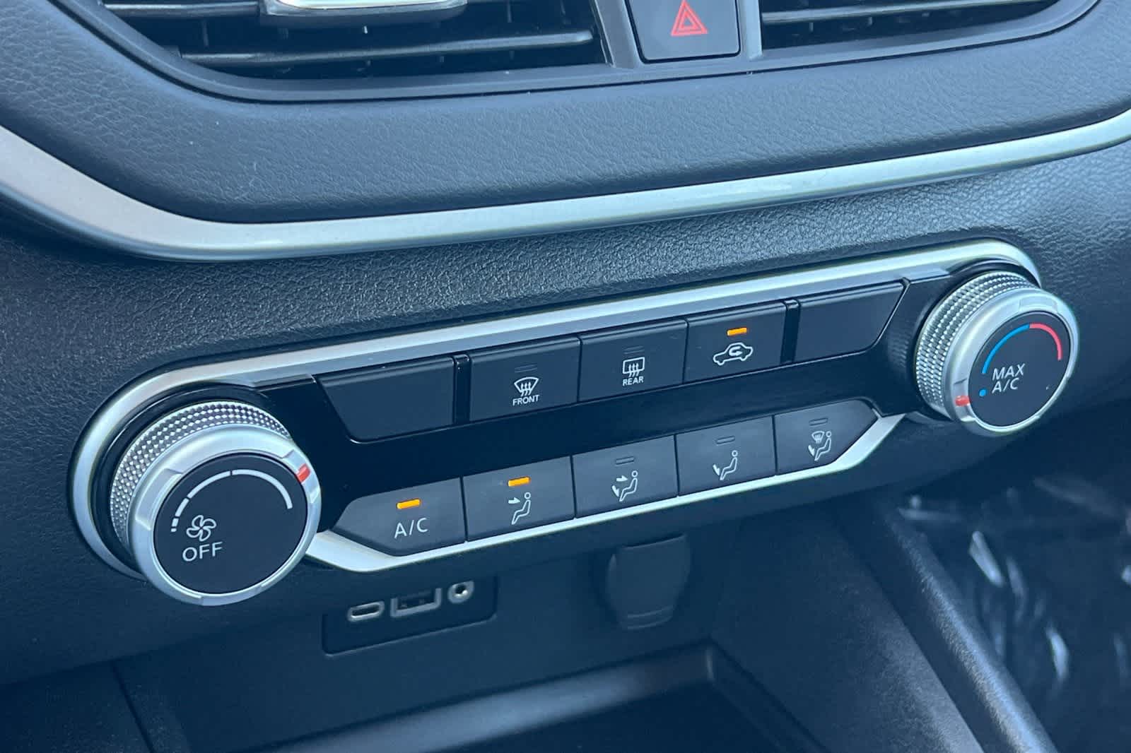 Thumbnail: 2025 Nissan Altima - 20