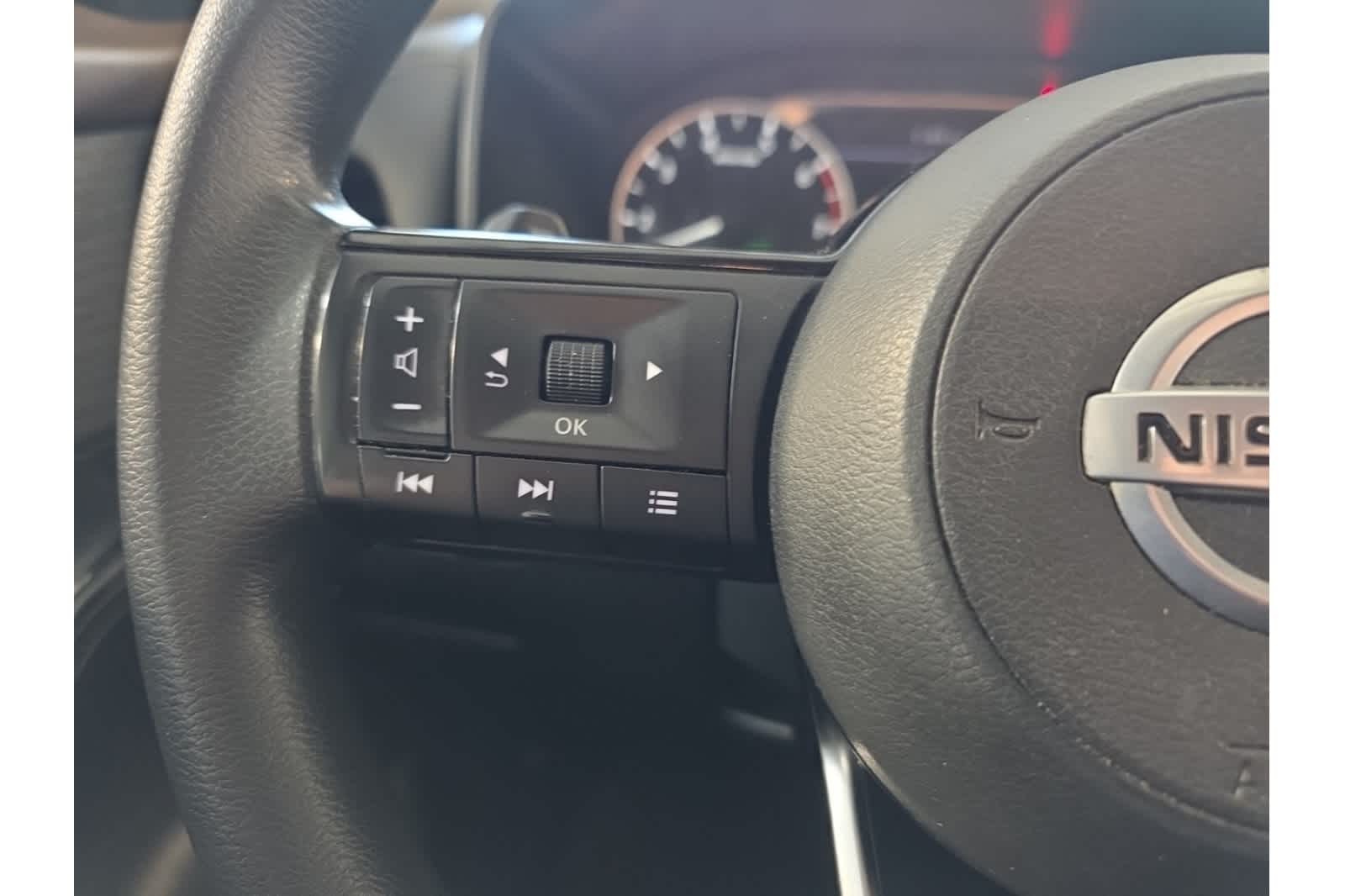 Thumbnail: 2021 Nissan Rogue - 26