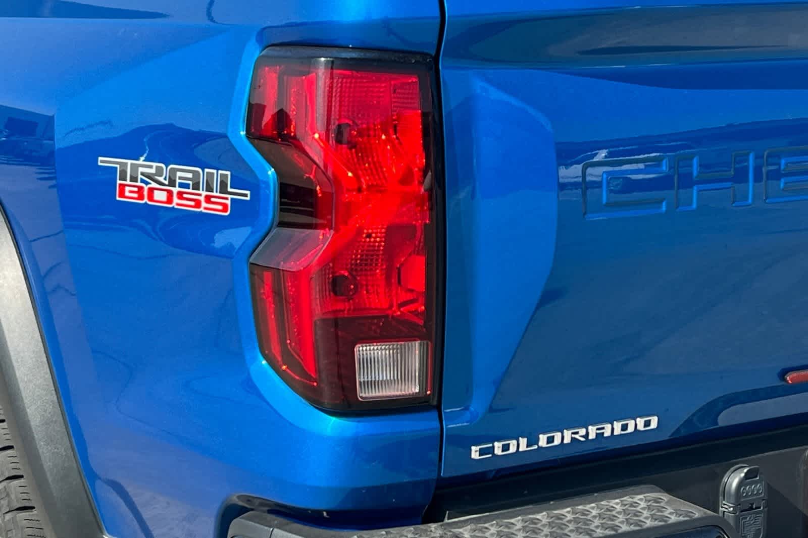 Thumbnail: 2023 Chevrolet Colorado - 13