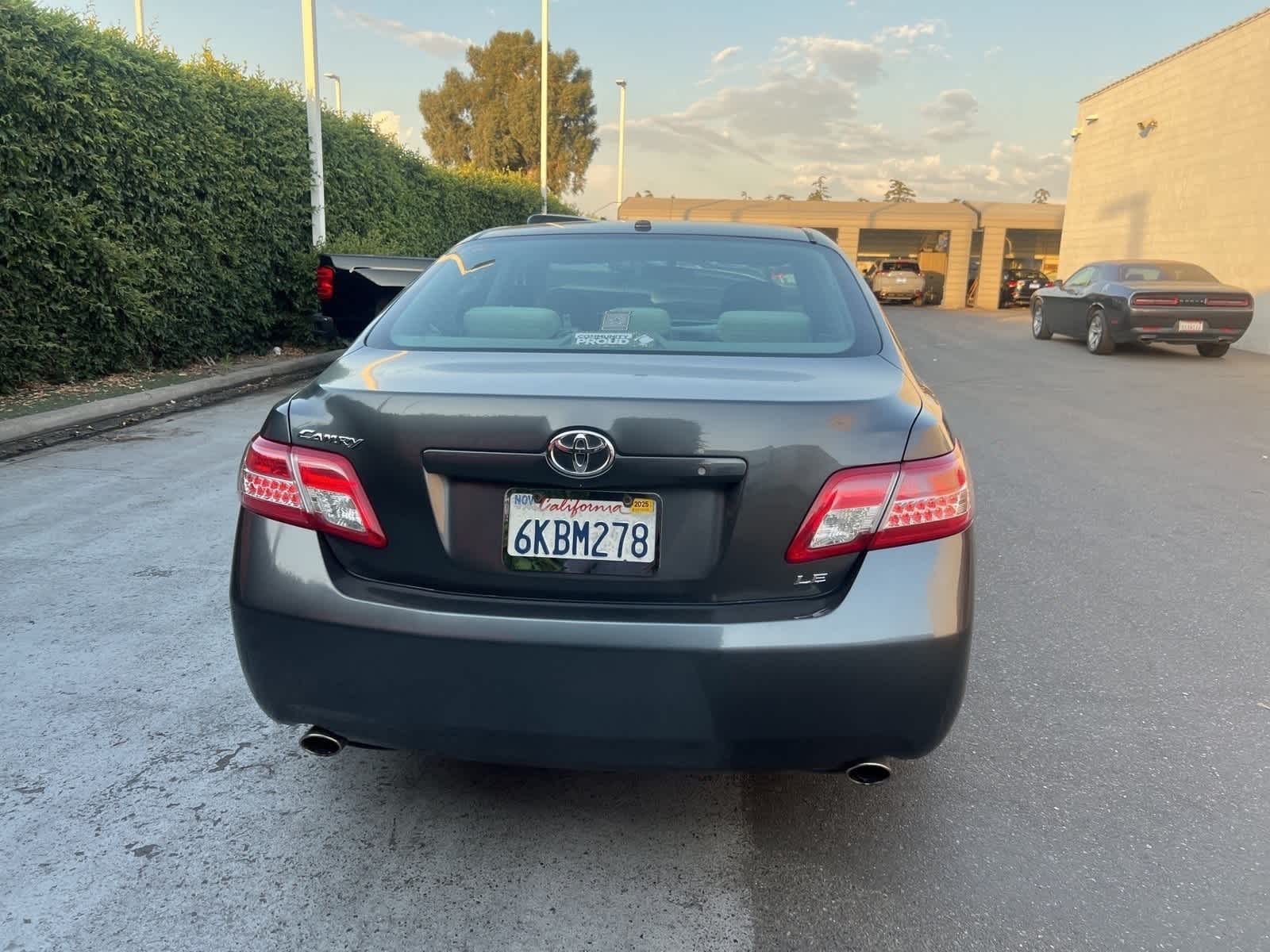 2010 Toyota Camry LE 11