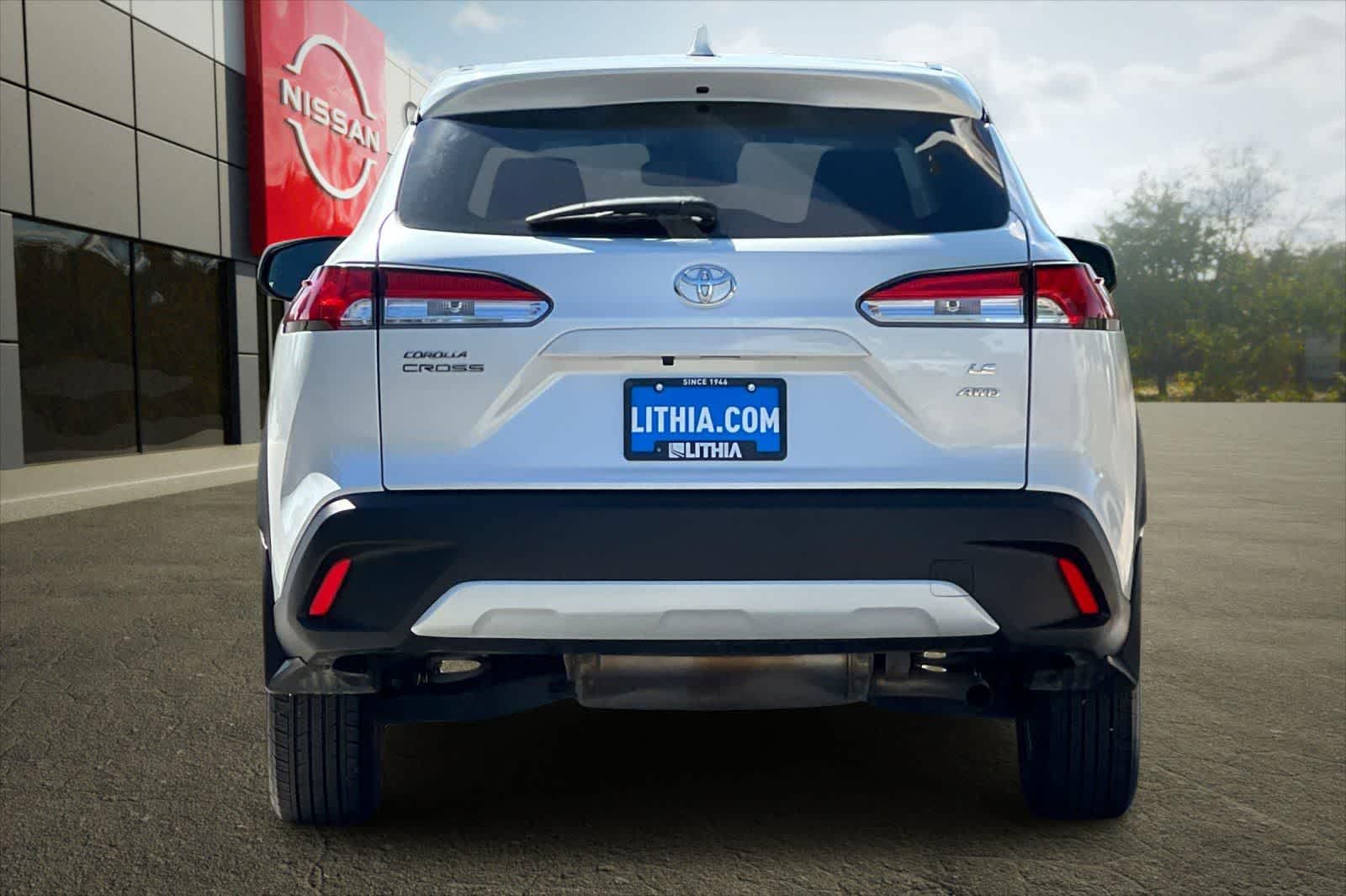 Thumbnail: 2024 Toyota Corolla Cross - 8