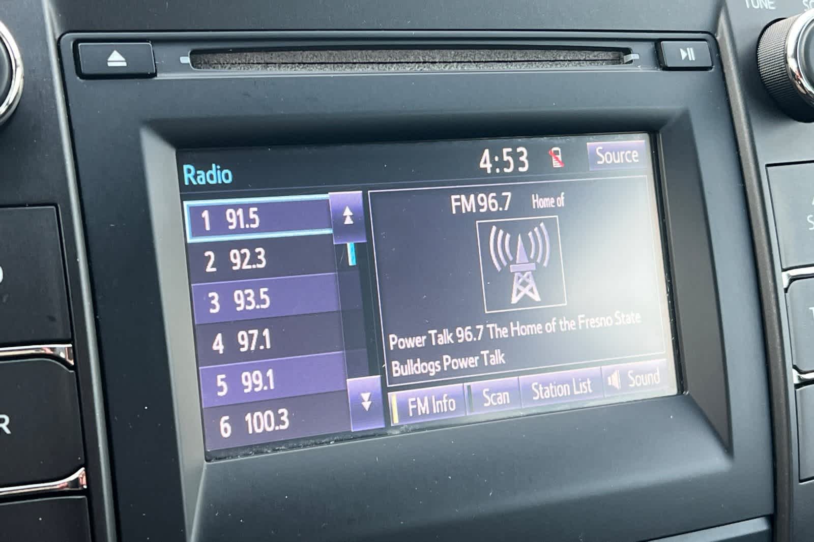 Thumbnail: 2016 Toyota Camry - 18