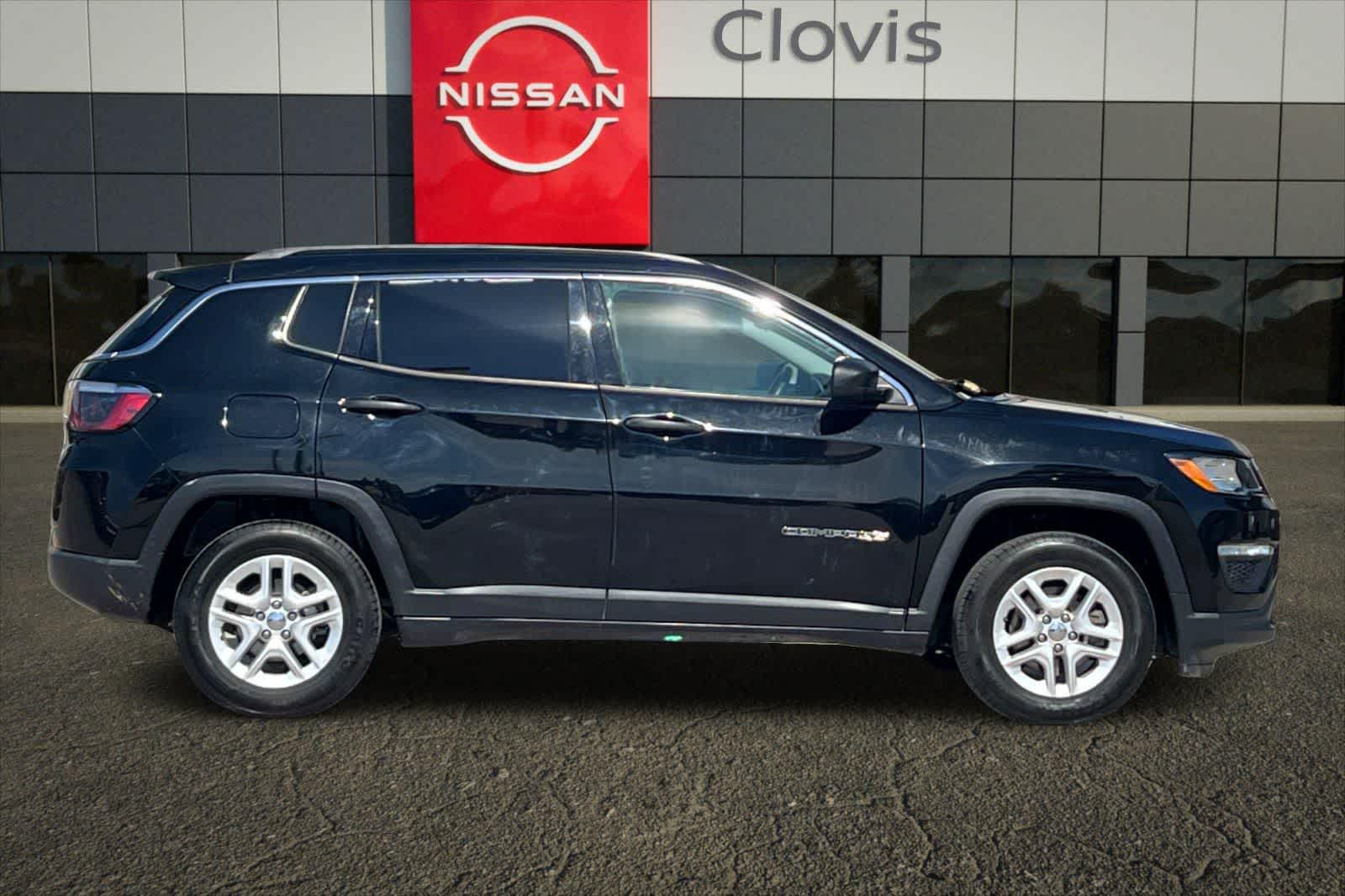 Thumbnail: 2021 Jeep Compass - 9