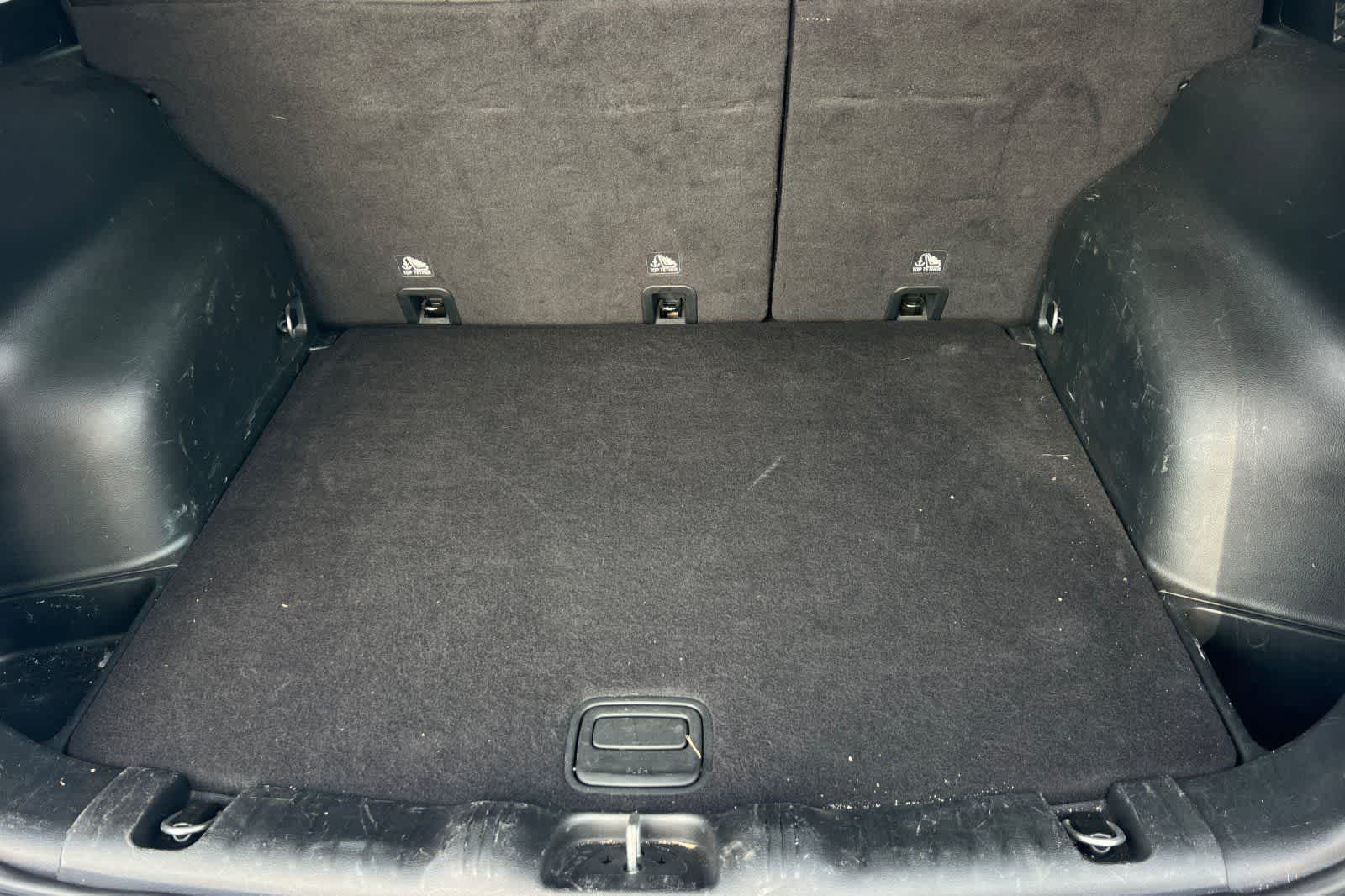 Thumbnail: 2020 Jeep Compass - 17