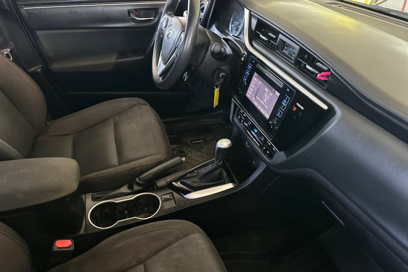Thumbnail: 2017 Toyota Corolla - 18