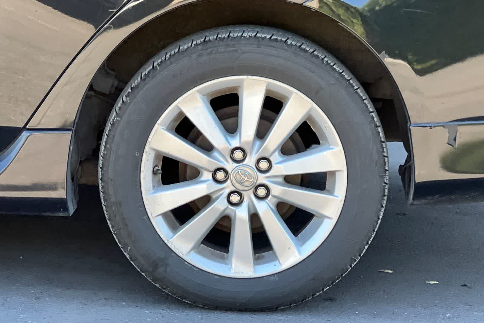 Thumbnail: 2010 Toyota Corolla - 12