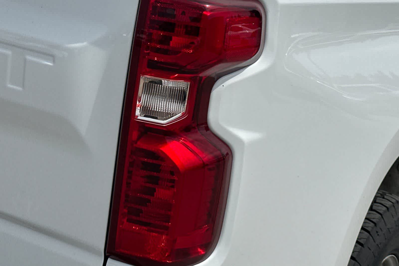 Thumbnail: 2022 Chevrolet Silverado 1500 - 13