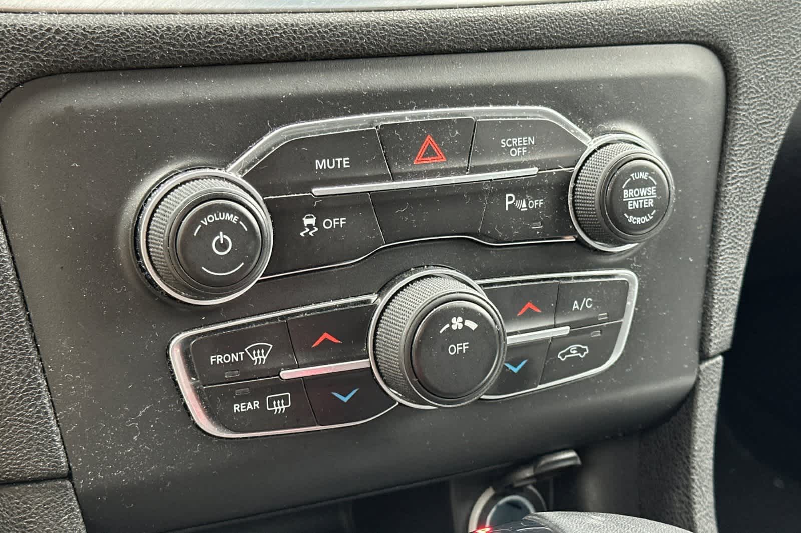 Thumbnail: 2021 Dodge Charger - 20