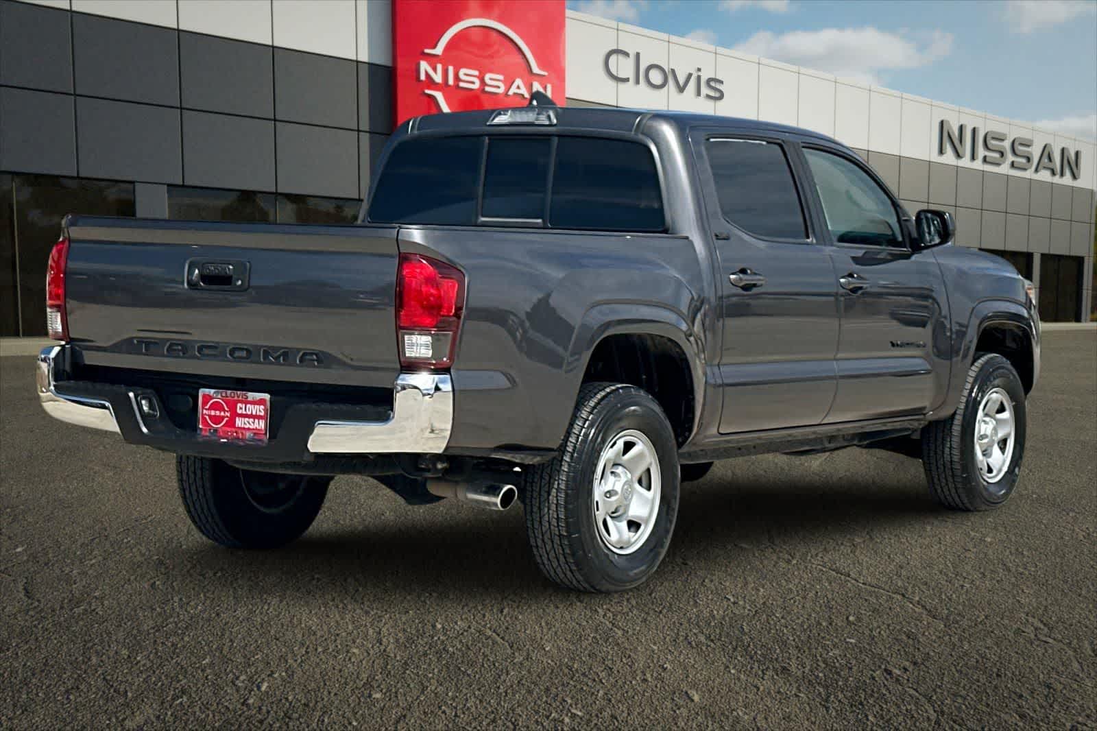 Thumbnail: 2021 Toyota Tacoma - 3