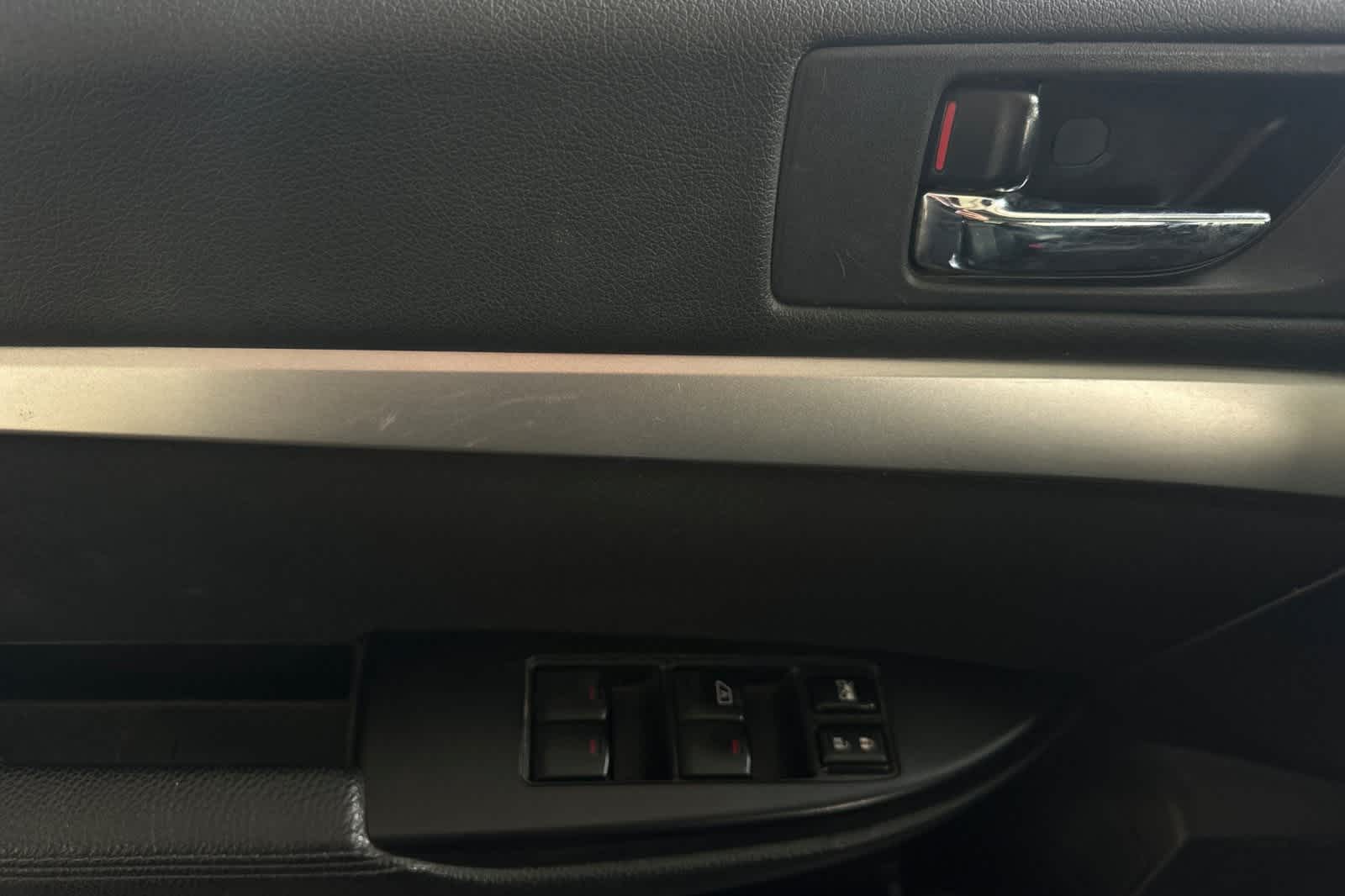 Thumbnail: 2010 Subaru Outback - 15