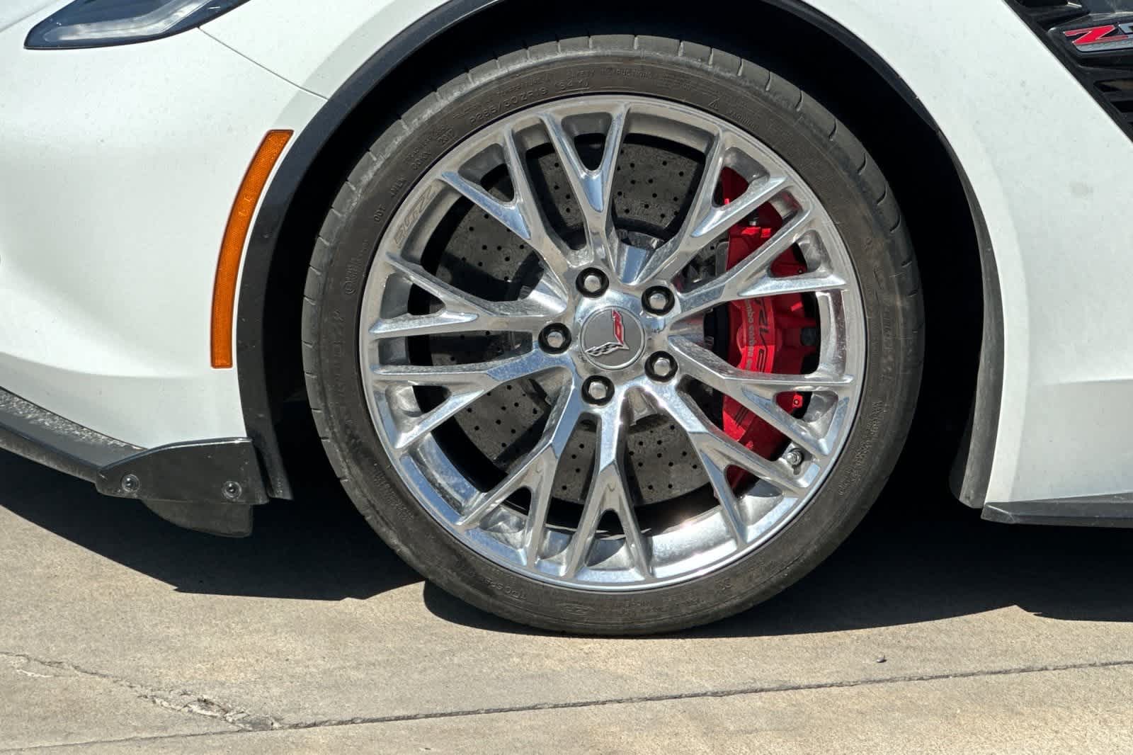 Thumbnail: 2018 Chevrolet Corvette - 11