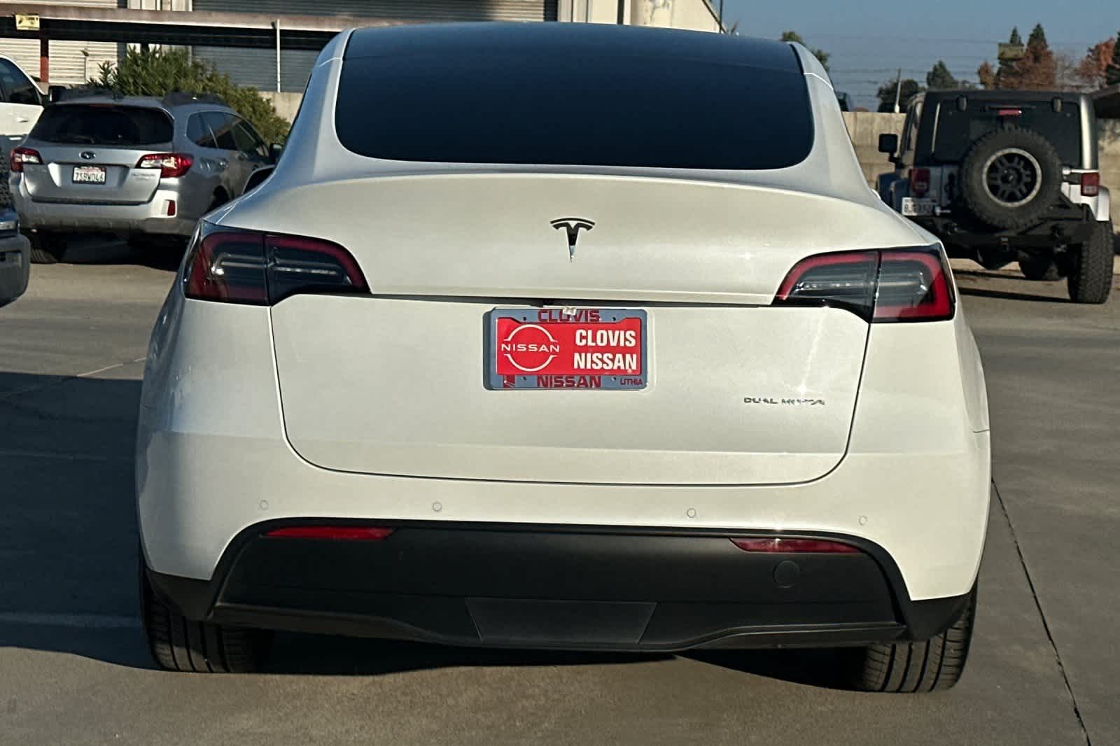 Thumbnail: 2022 Tesla Model Y - 8