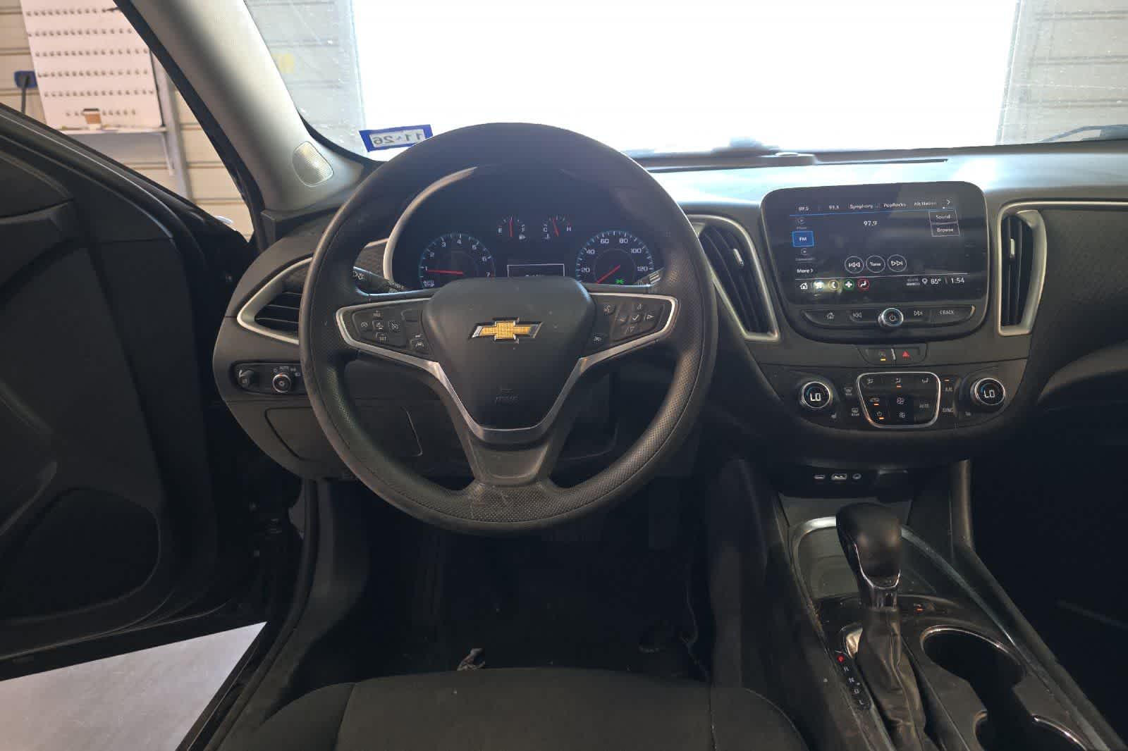 Thumbnail: 2023 Chevrolet Malibu - 16