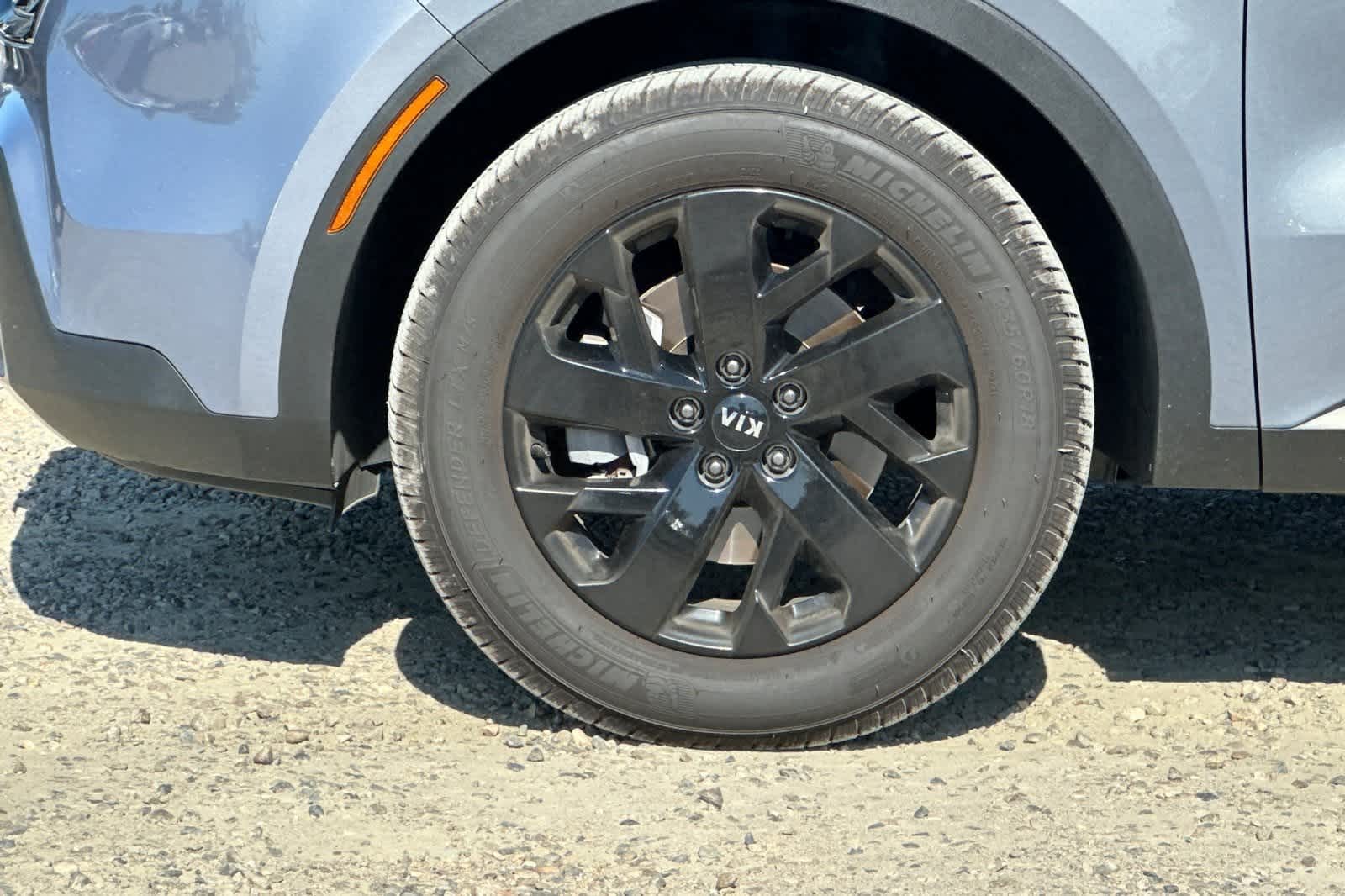 Thumbnail: 2021 Kia Sorento - 12
