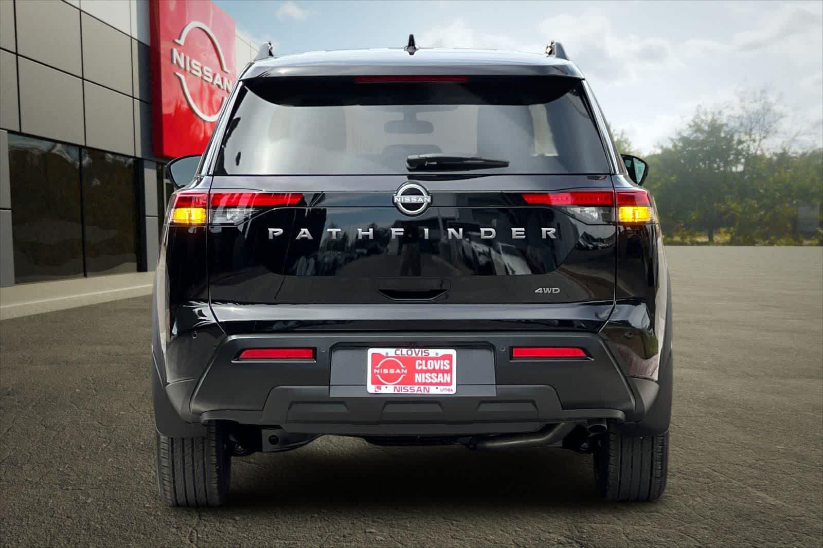 Thumbnail: 2026 Nissan Pathfinder - 8