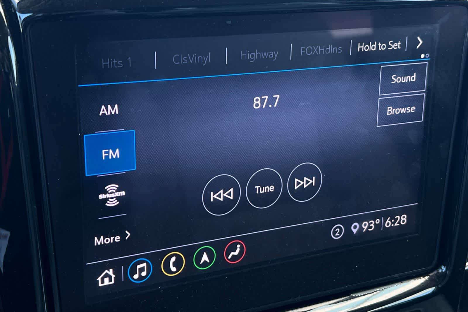 Thumbnail: 2020 Chevrolet Traverse - 21
