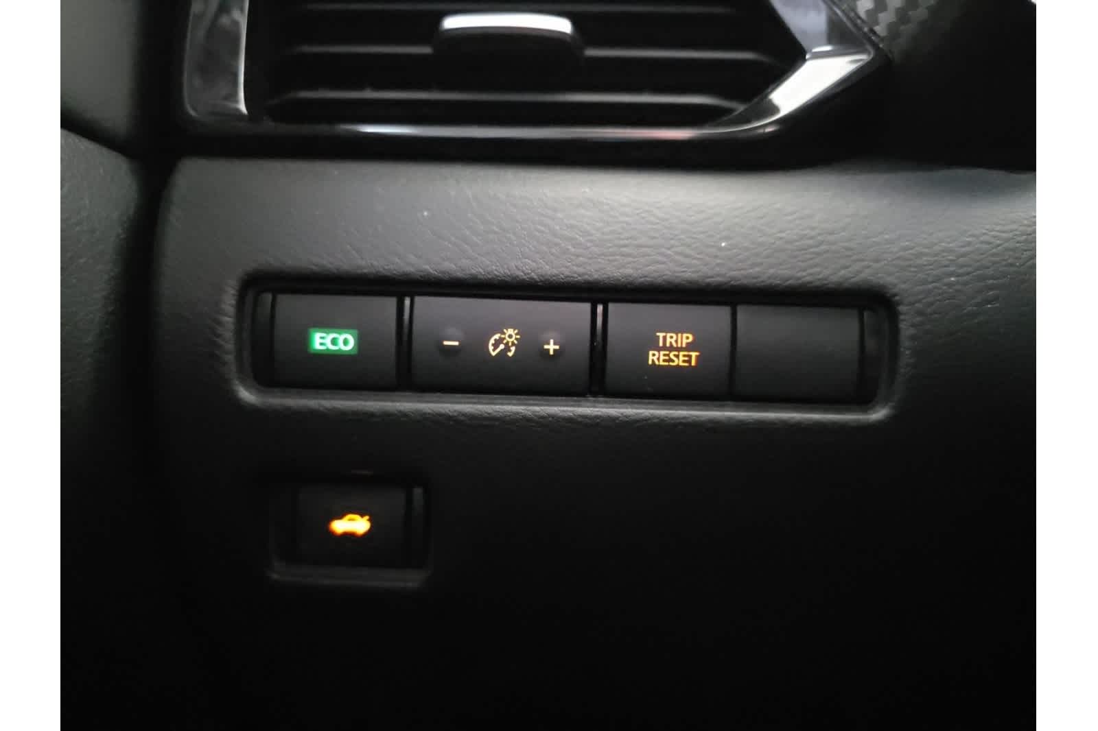 Thumbnail: 2021 Nissan Sentra - 31