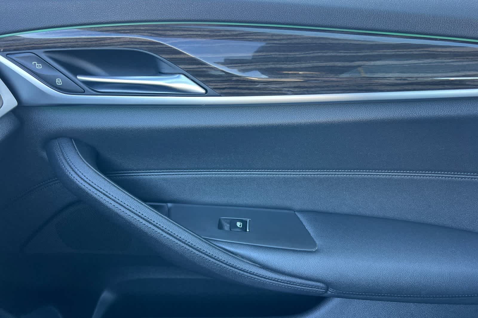 Thumbnail: 2020 BMW 5 Series - 20