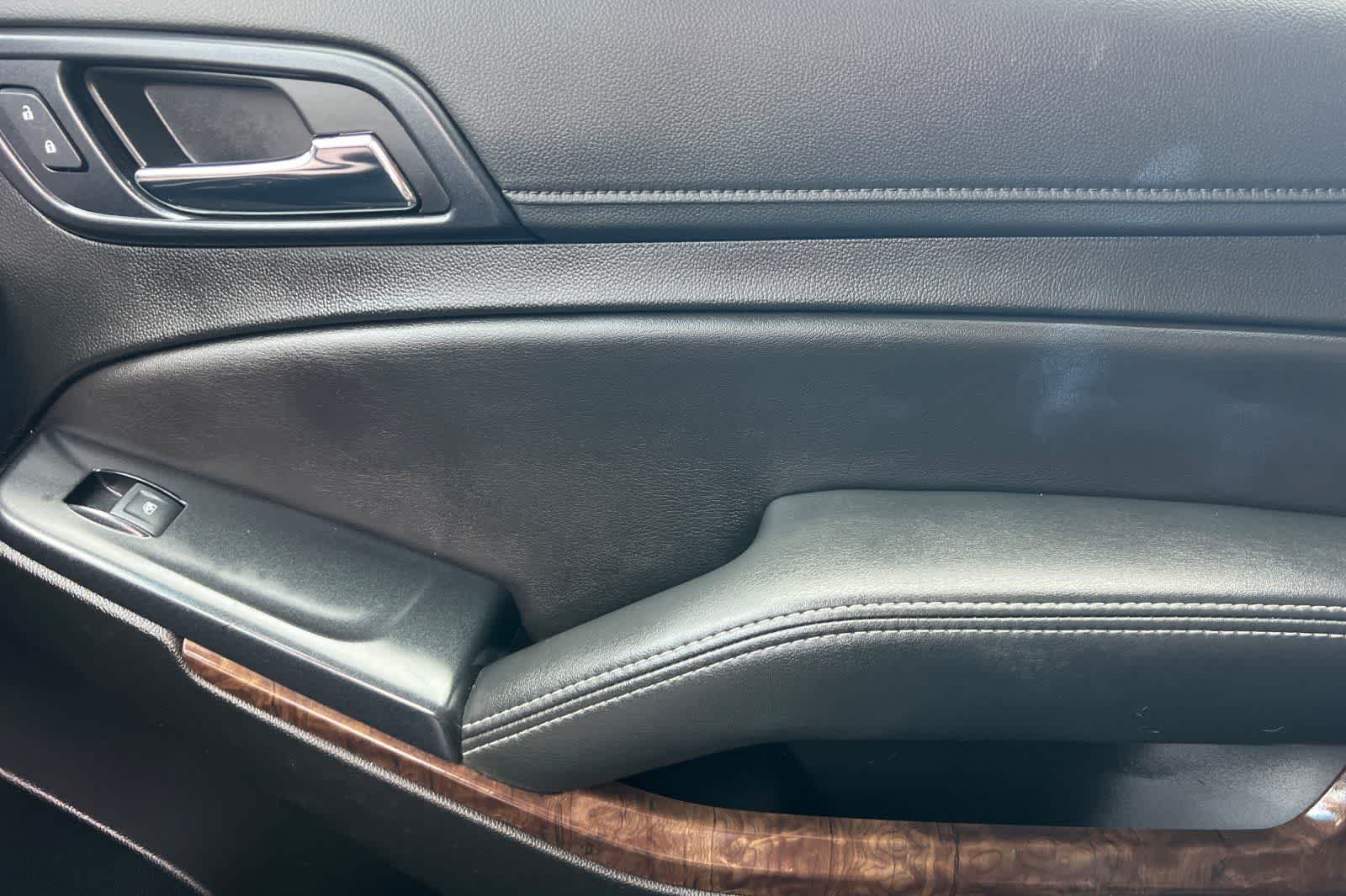 Thumbnail: 2019 Chevrolet Suburban - 22