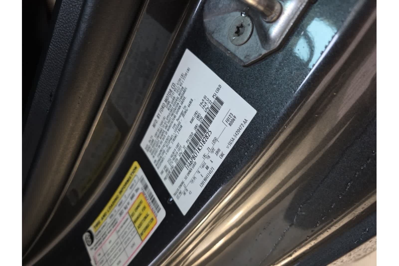 Thumbnail: 2019 Ford Mustang - 19