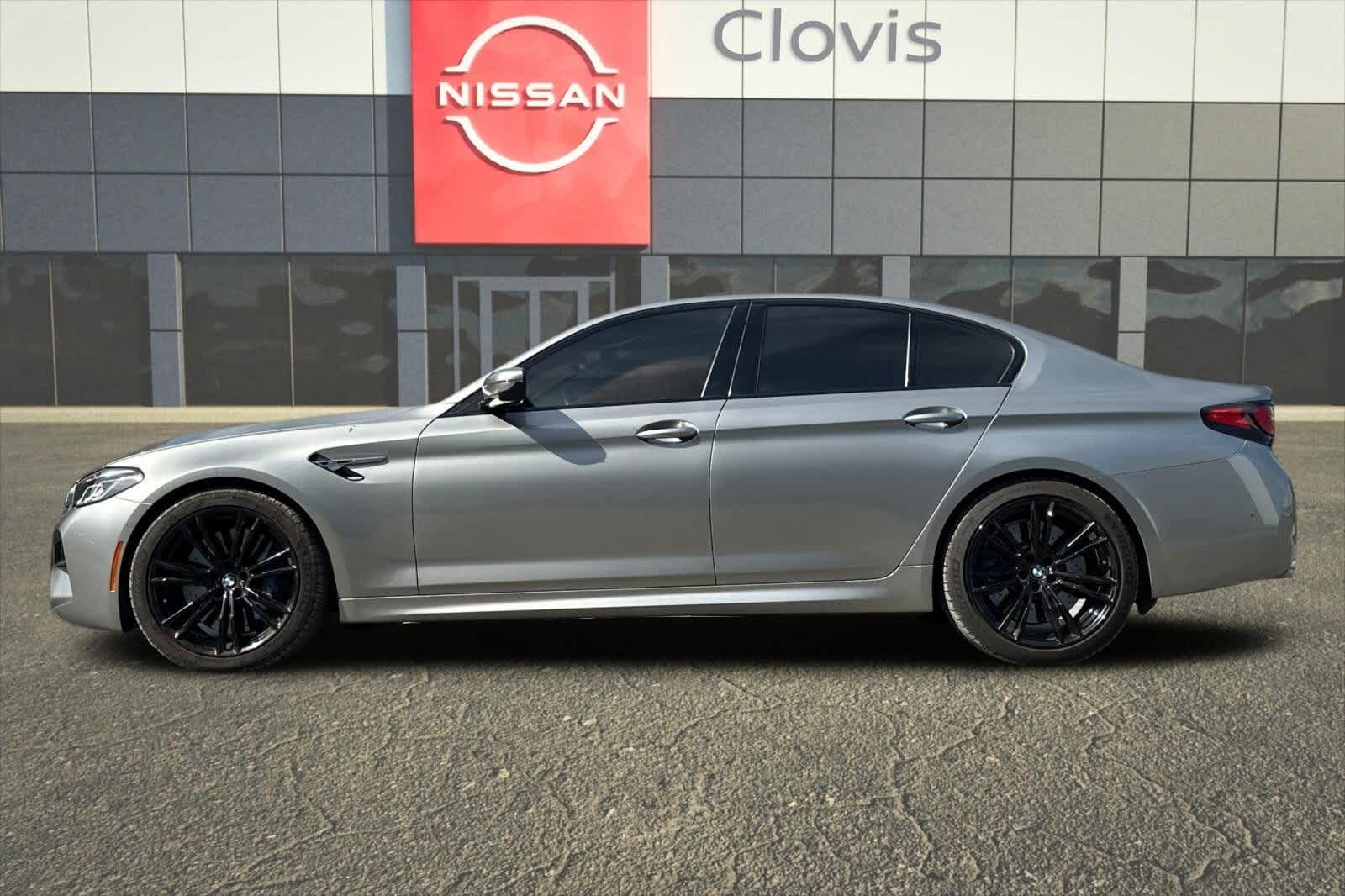 Thumbnail: 2021 BMW M5 - 6