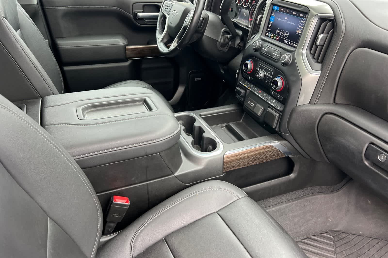 Thumbnail: 2021 Chevrolet Silverado 1500 - 16