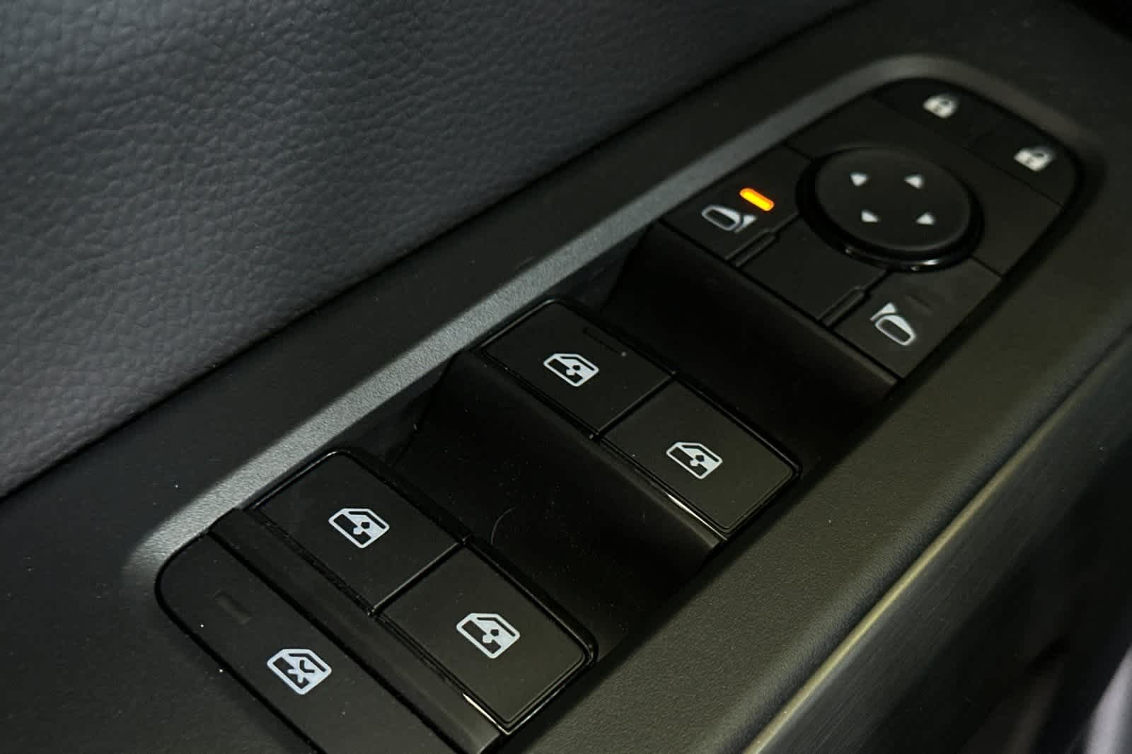 Thumbnail: 2025 Nissan Pathfinder - 14