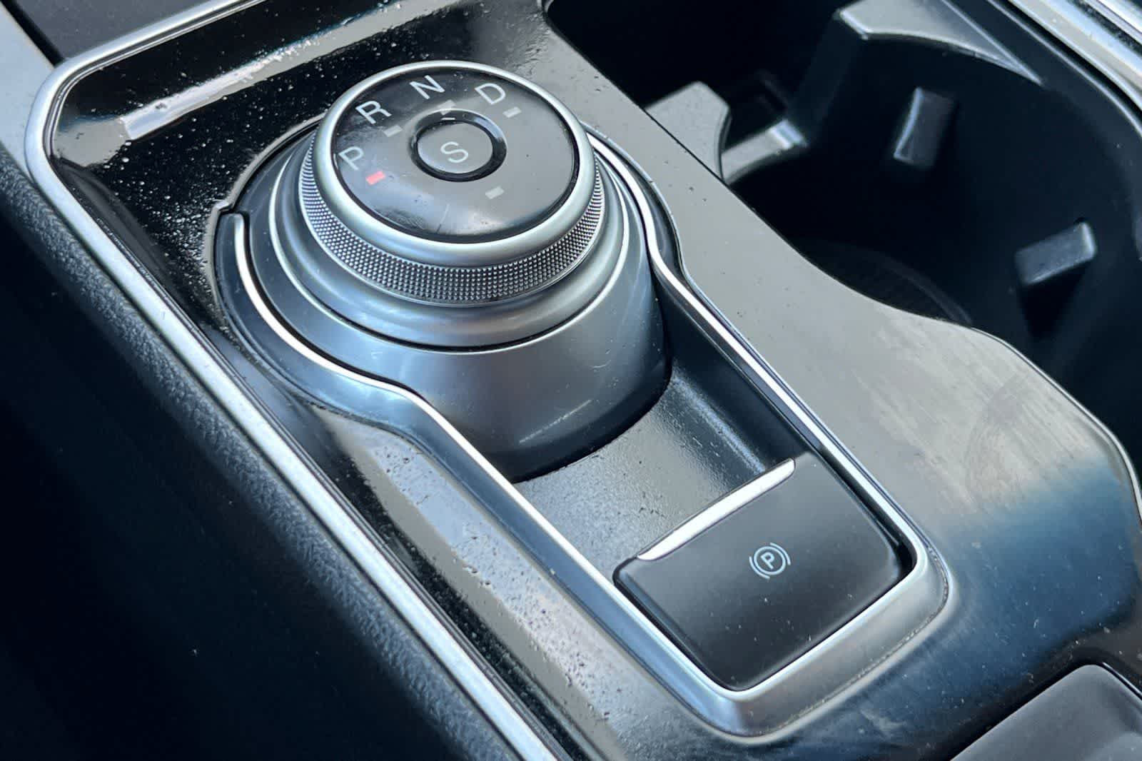 Thumbnail: 2020 Ford Edge - 29