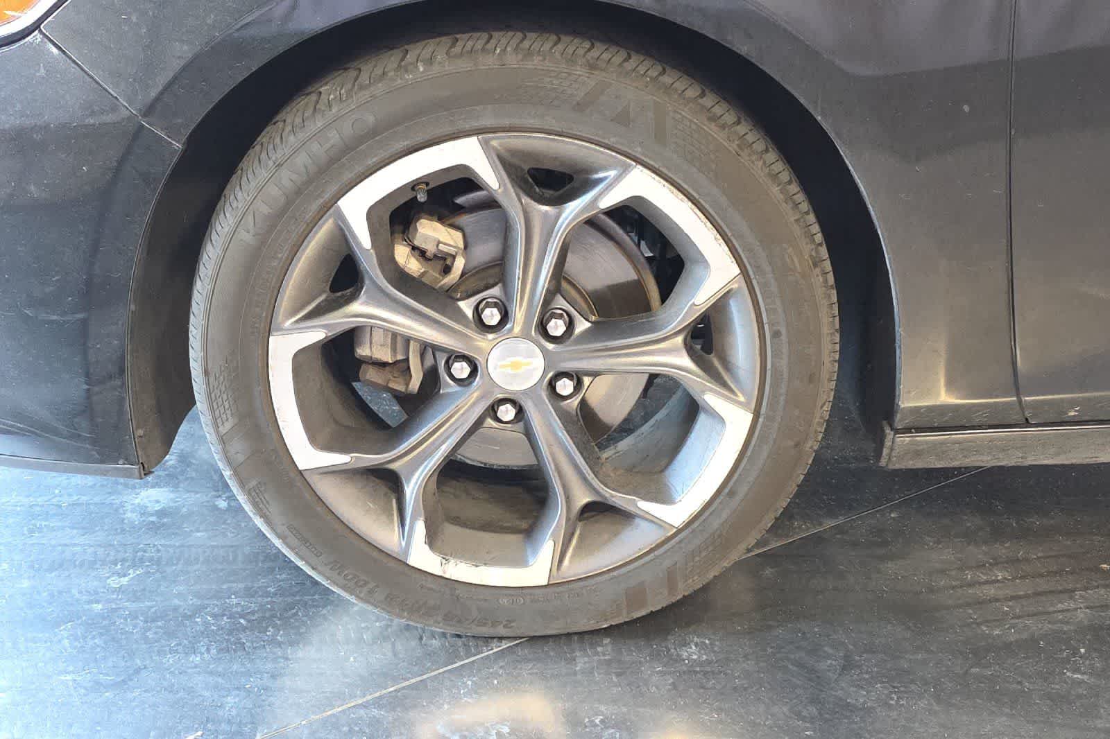Thumbnail: 2023 Chevrolet Malibu - 12