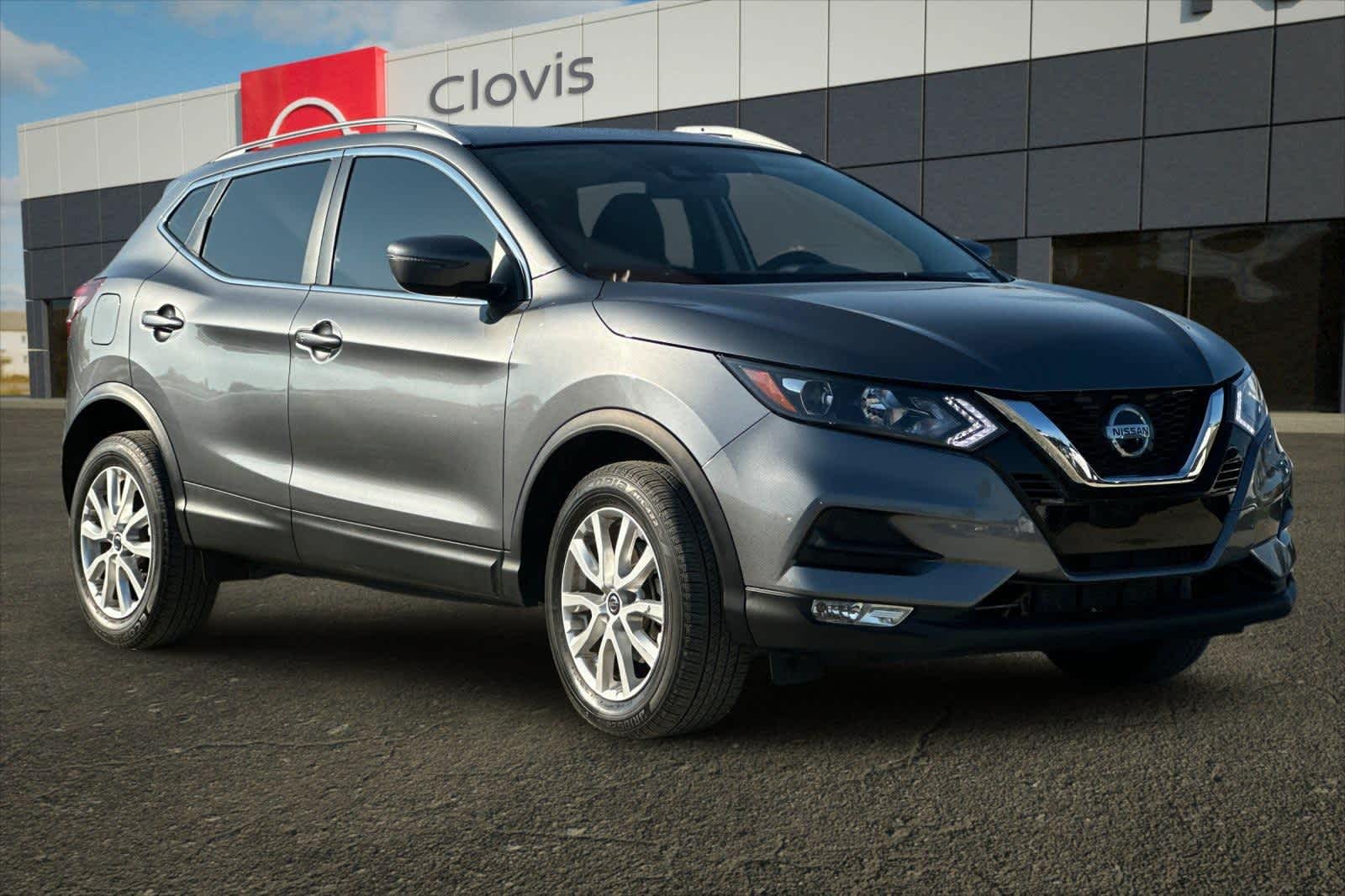 Thumbnail: 2021 Nissan Rogue Sport - 10