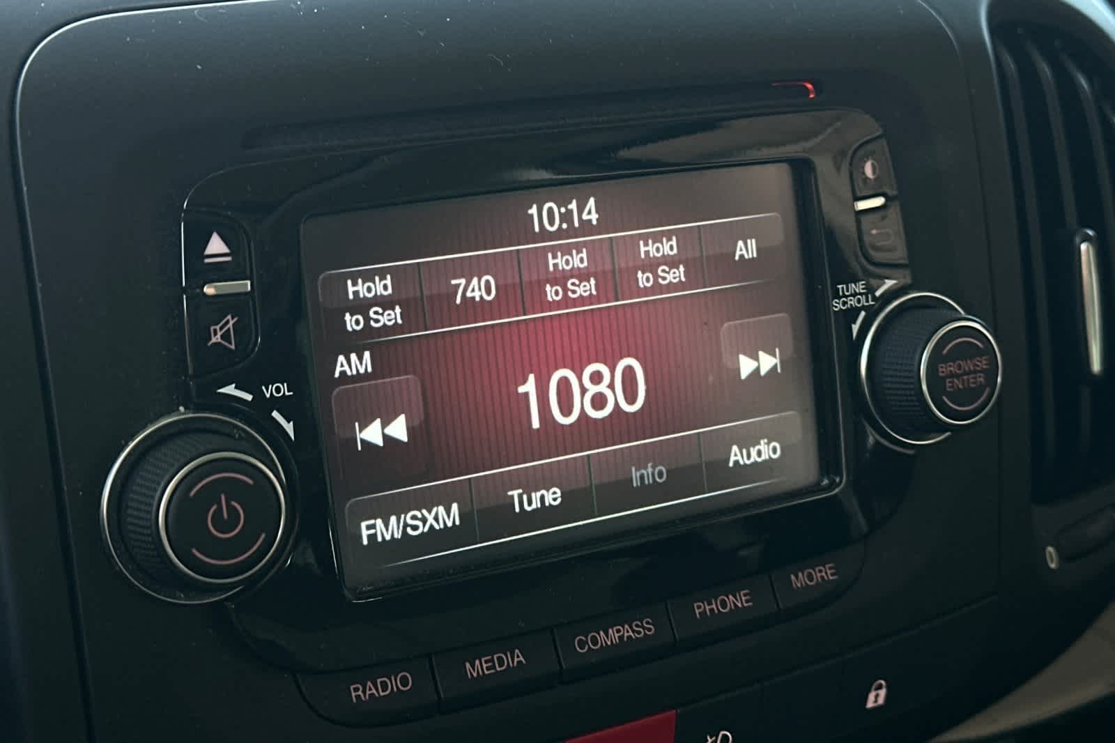 Thumbnail: 2016 Fiat 500L - 20