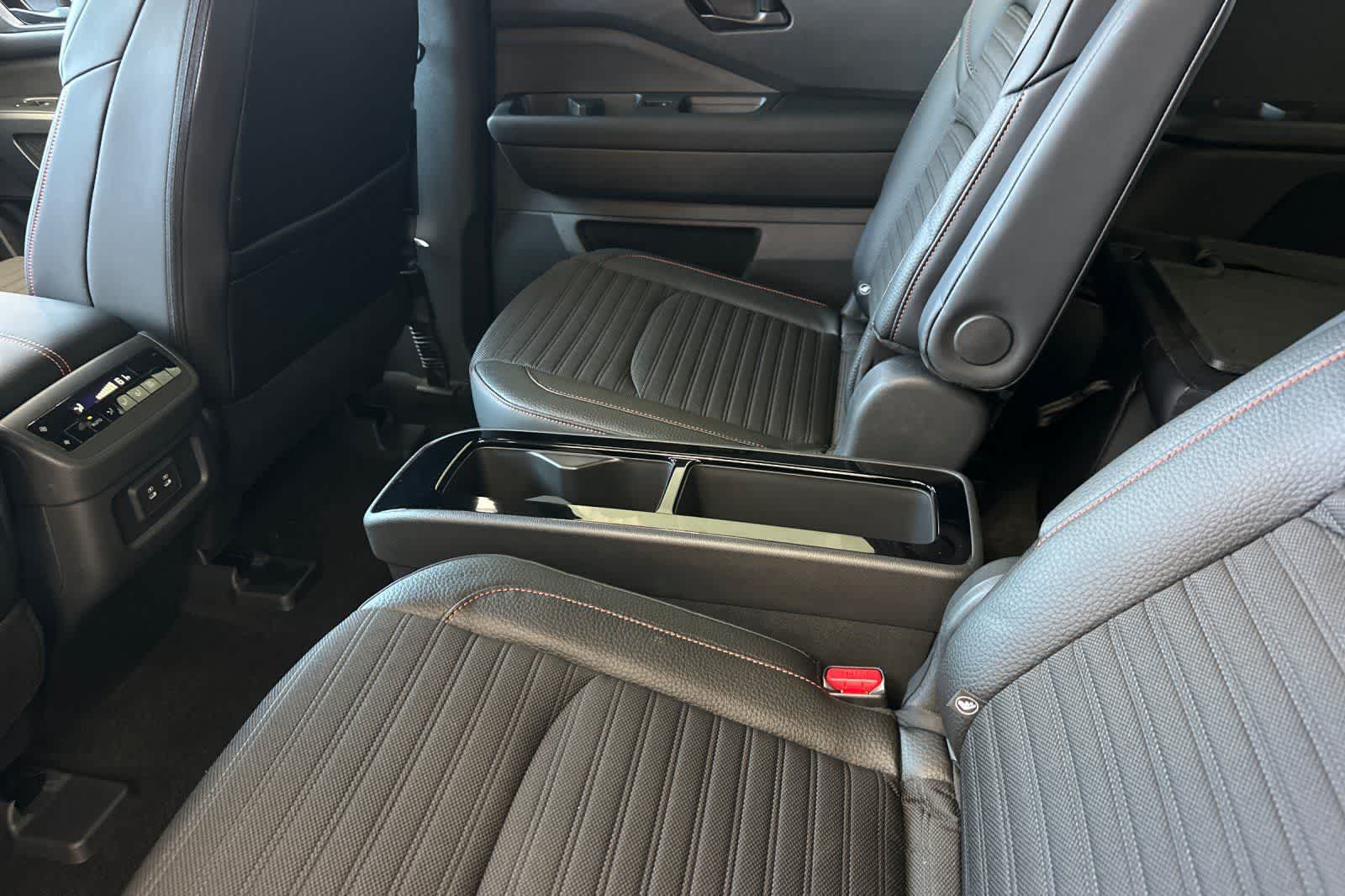 Thumbnail: 2026 Nissan Pathfinder - 5