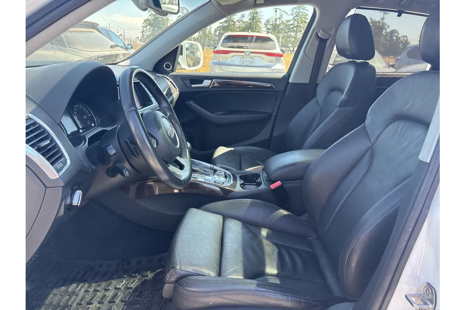 Thumbnail: 2013 Audi Q5 - 12