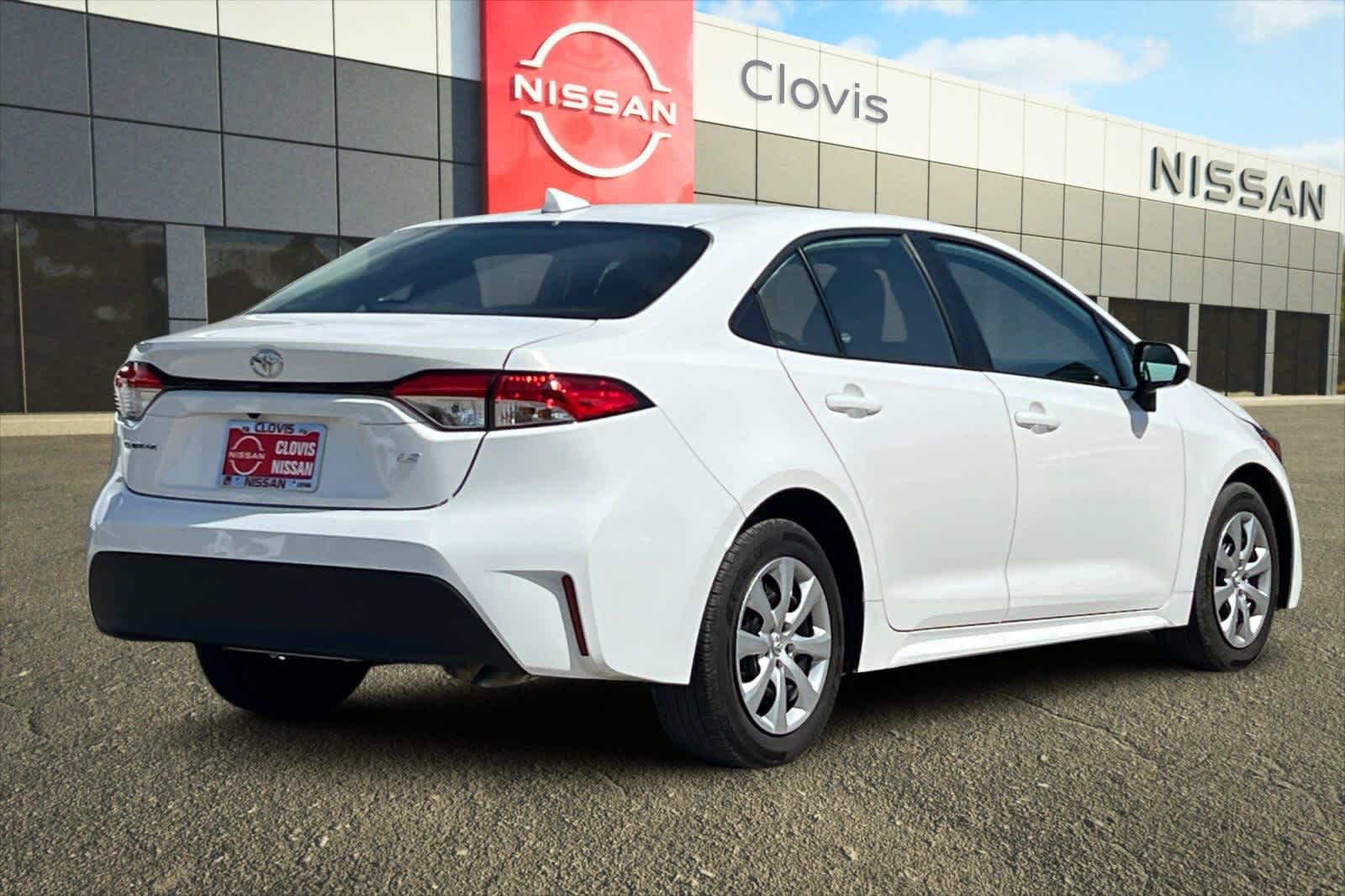 Thumbnail: 2024 Toyota Corolla - 3